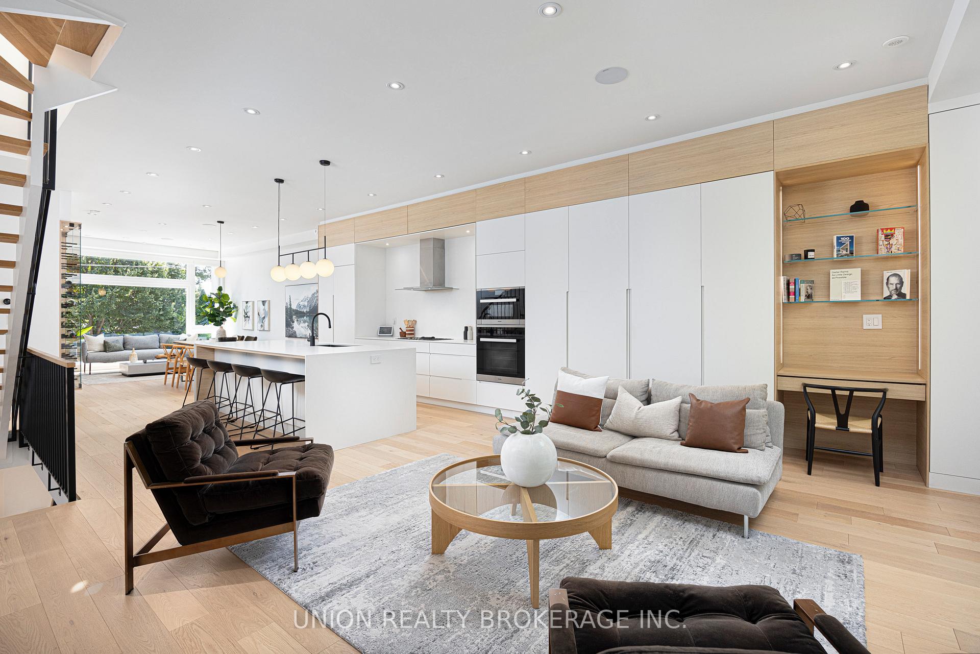 7B Maughan Crescent