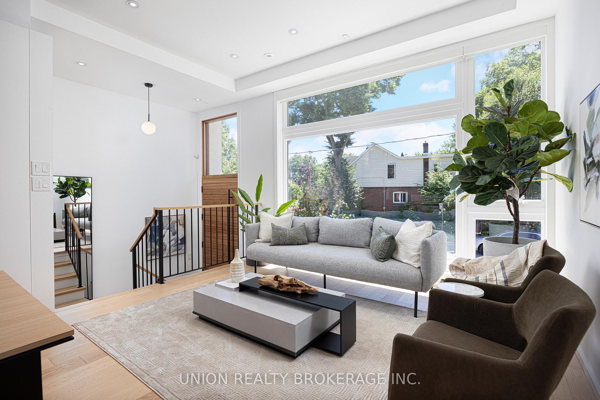 7B Maughan Crescent