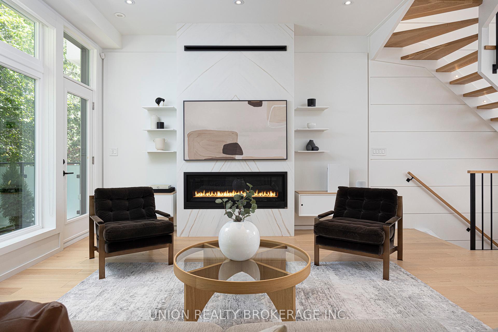 7B Maughan Crescent