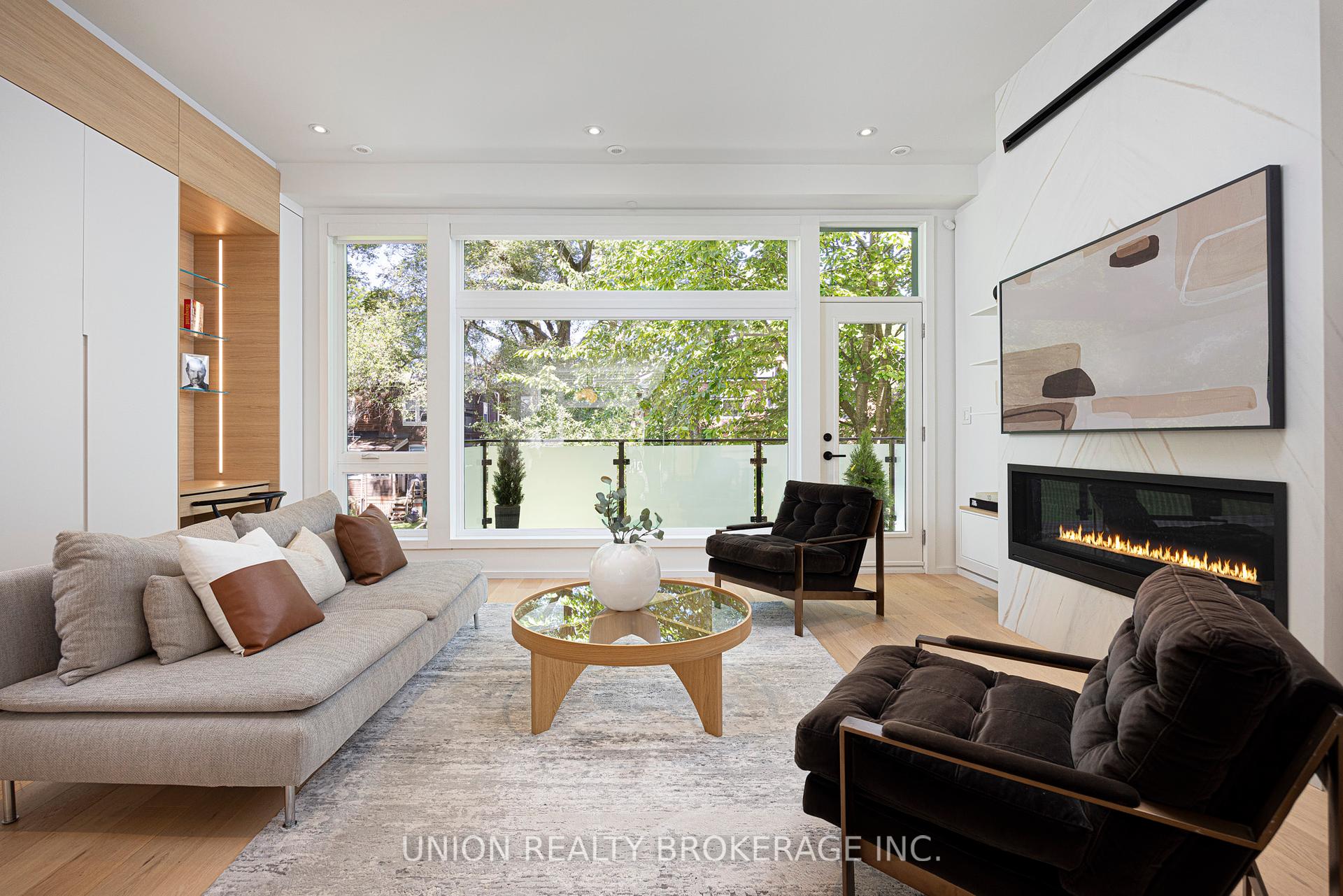 7B Maughan Crescent