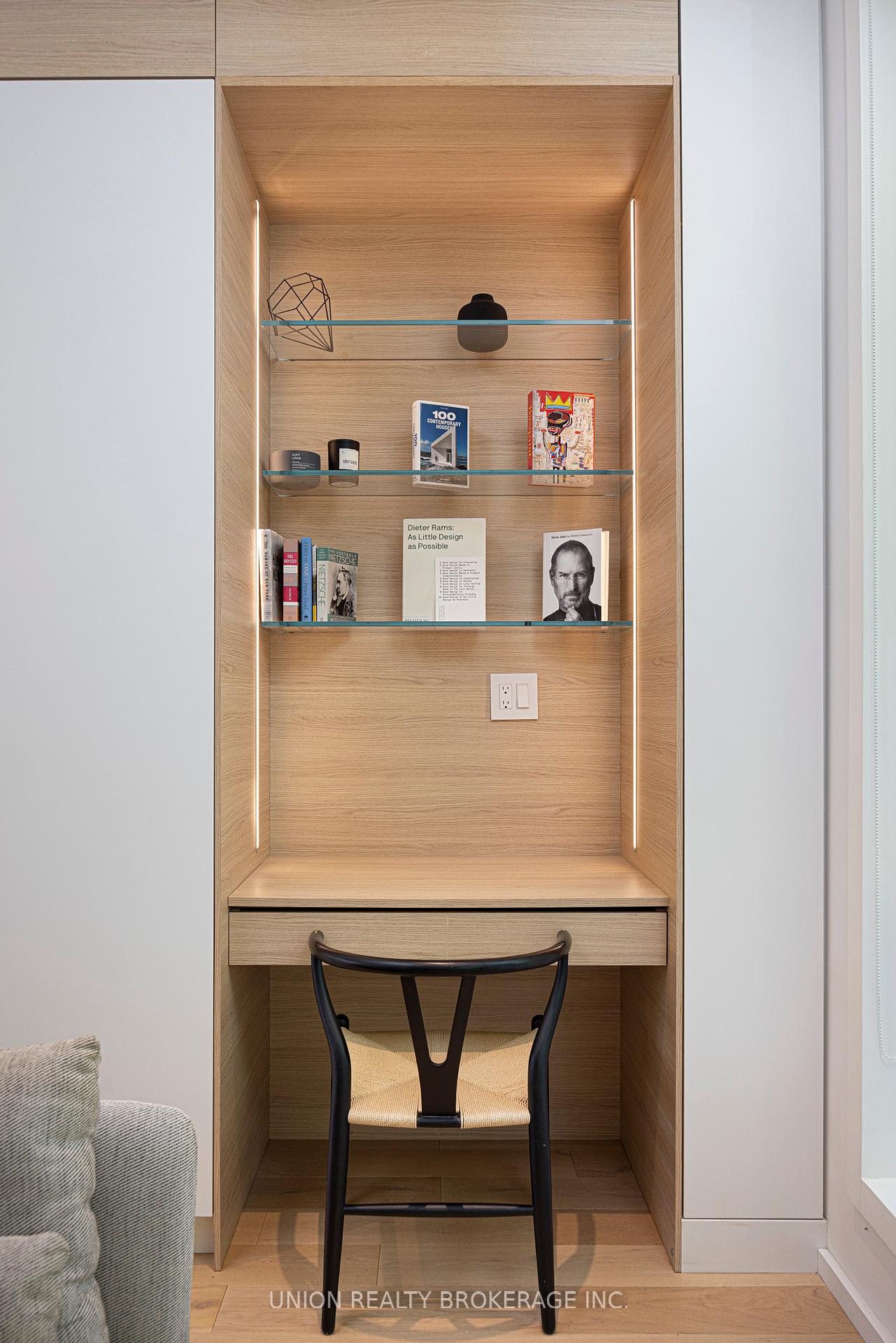 7B Maughan Crescent