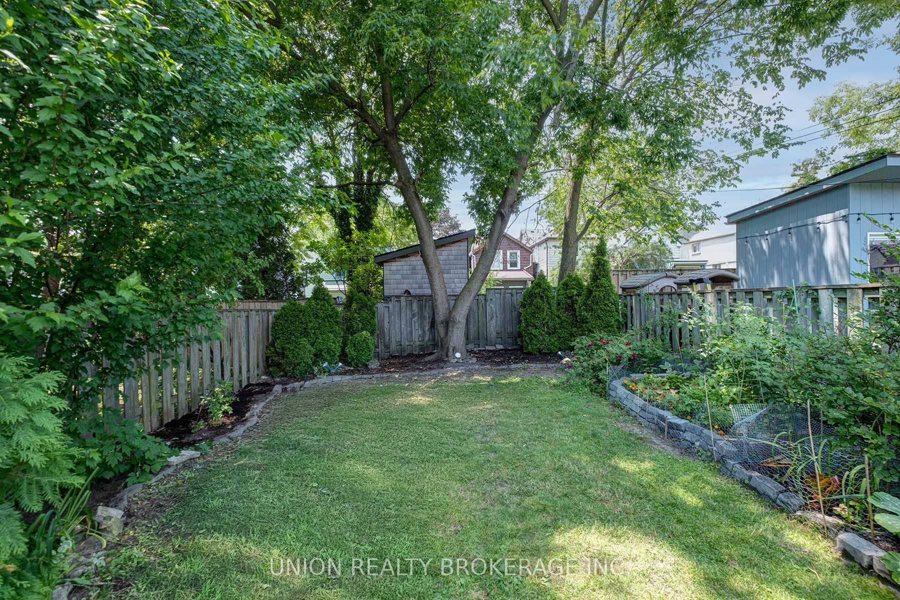 412 Coxwell Avenue