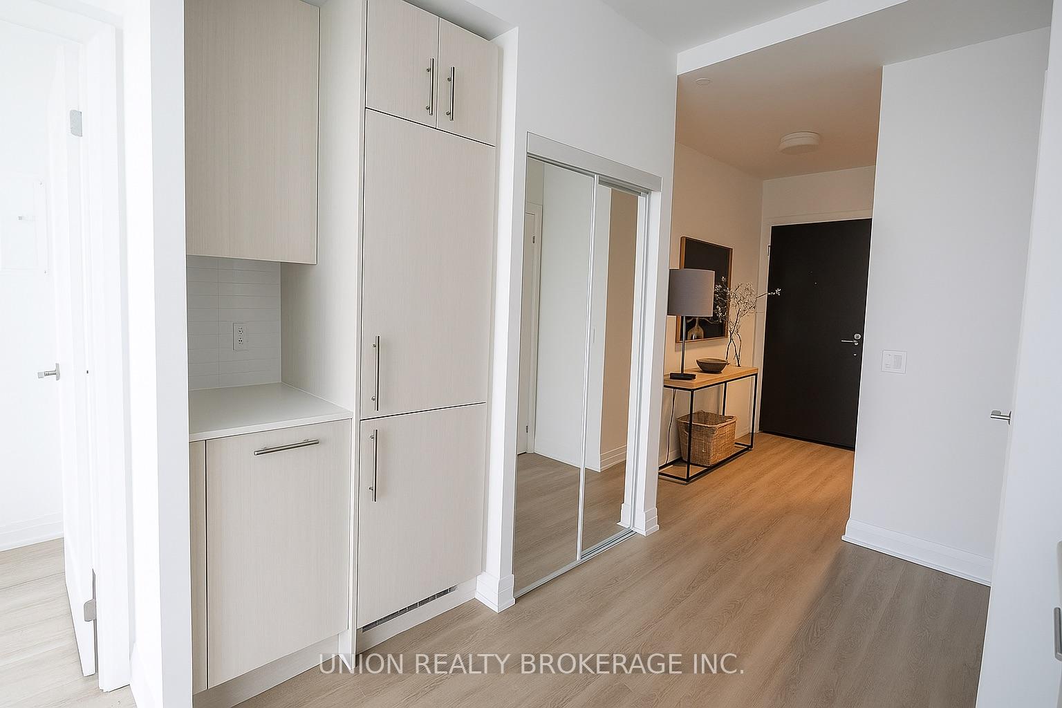 286 Main Street Suite 606