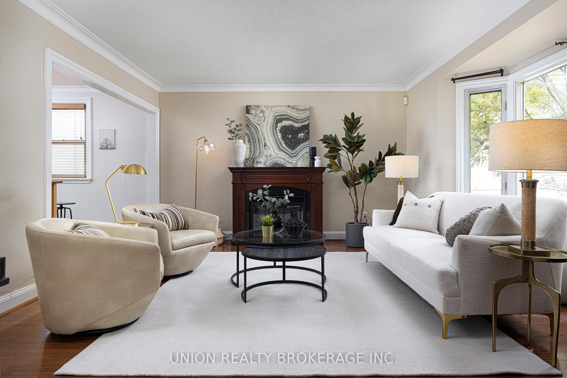 120 Scarboro Crescent