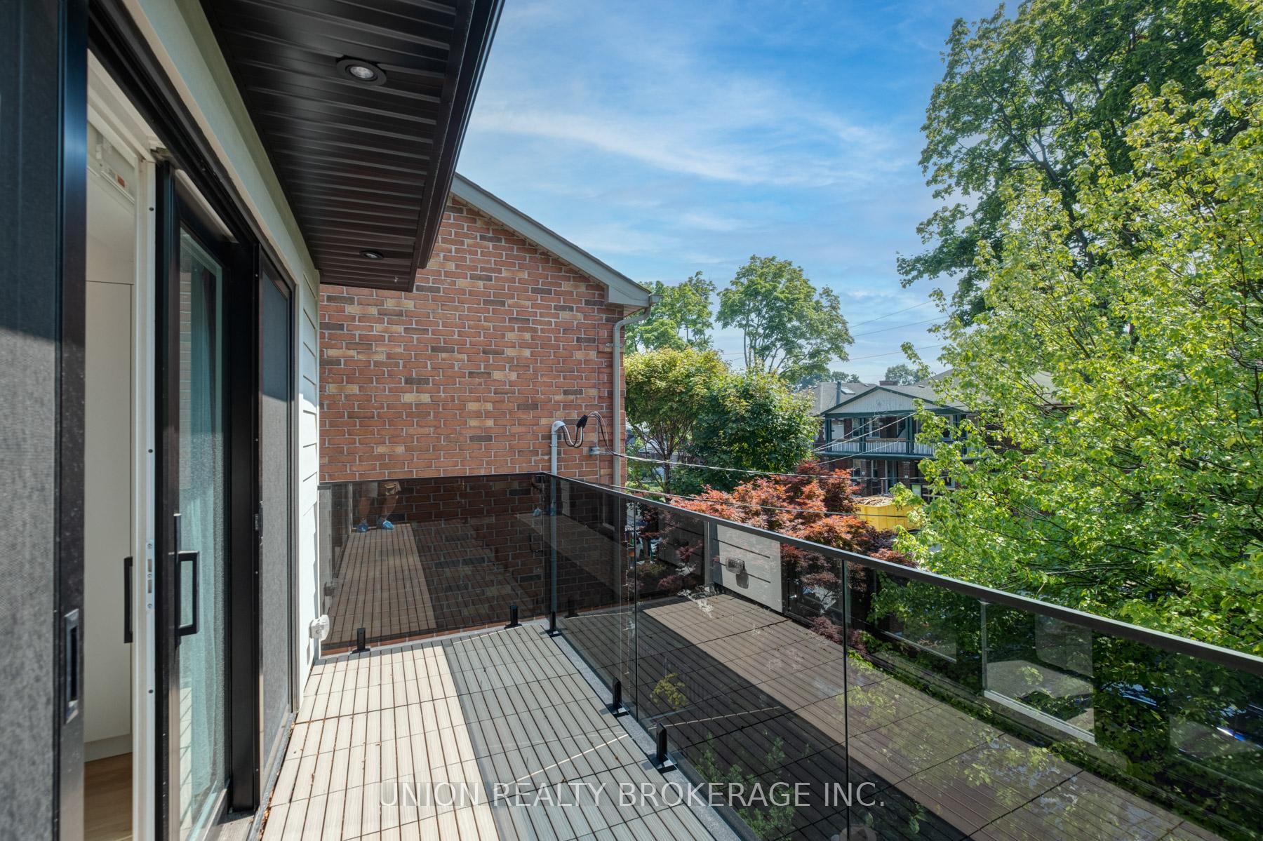 59 Glen Manor Drive