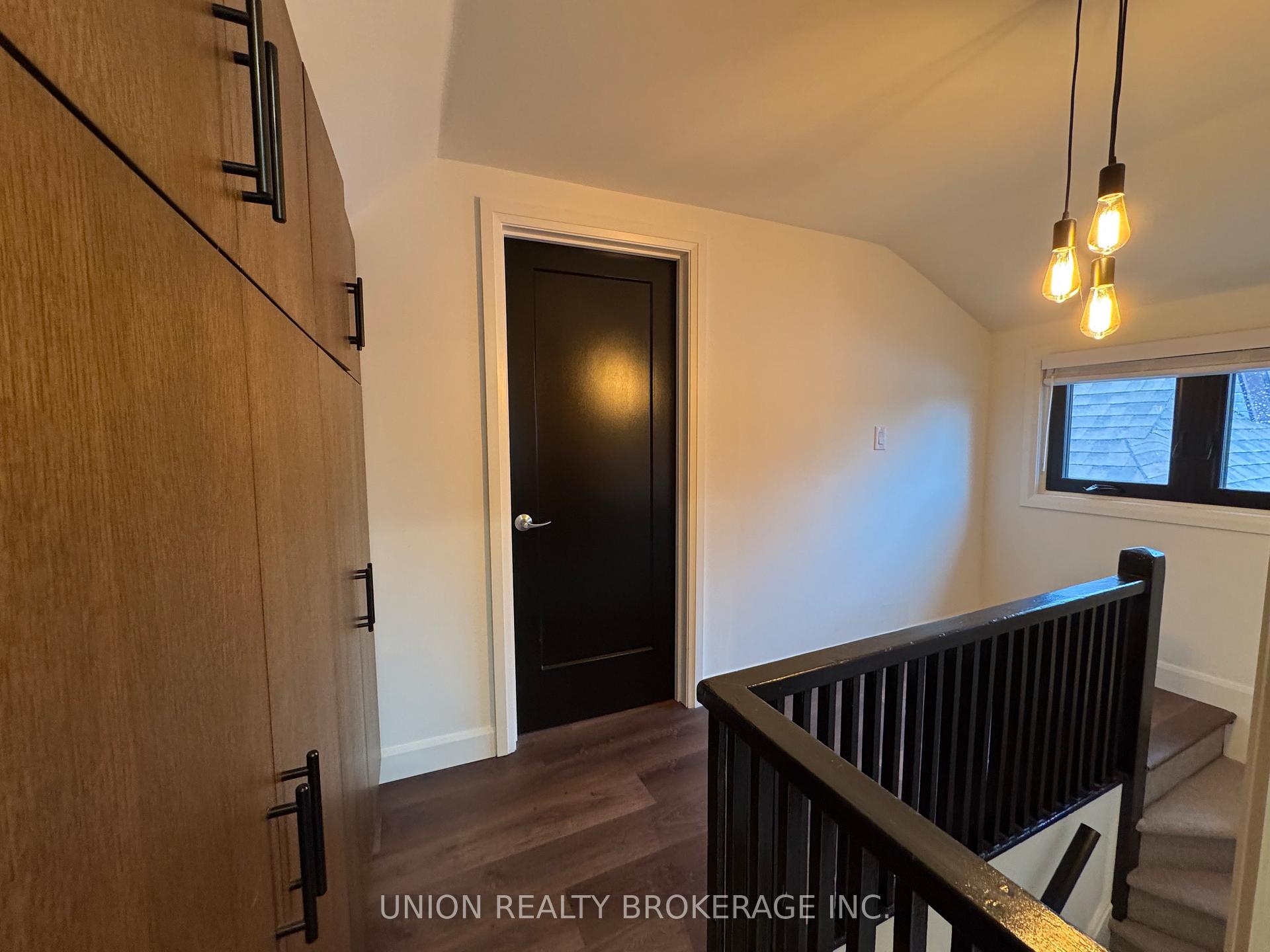 2137 Gerrard Street East Upper Unit