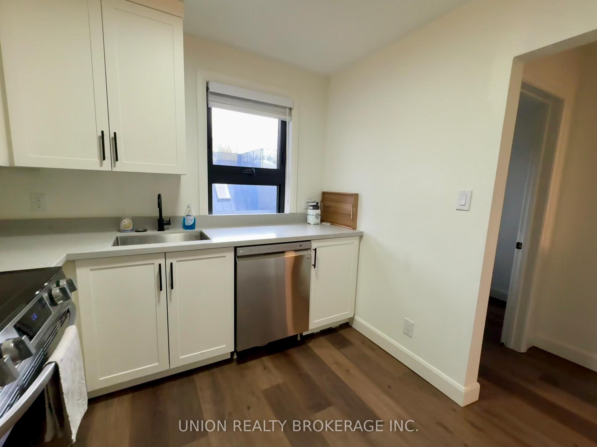 2137 Gerrard Street East Upper Unit