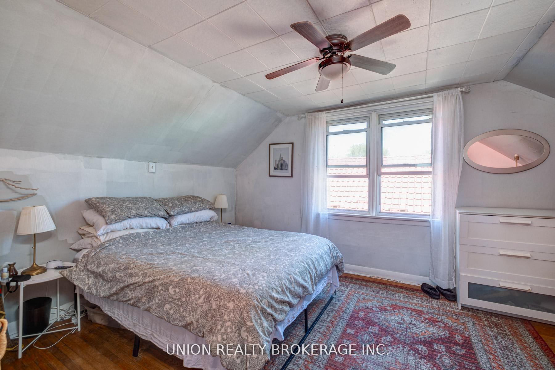 72 Sandown Avenue