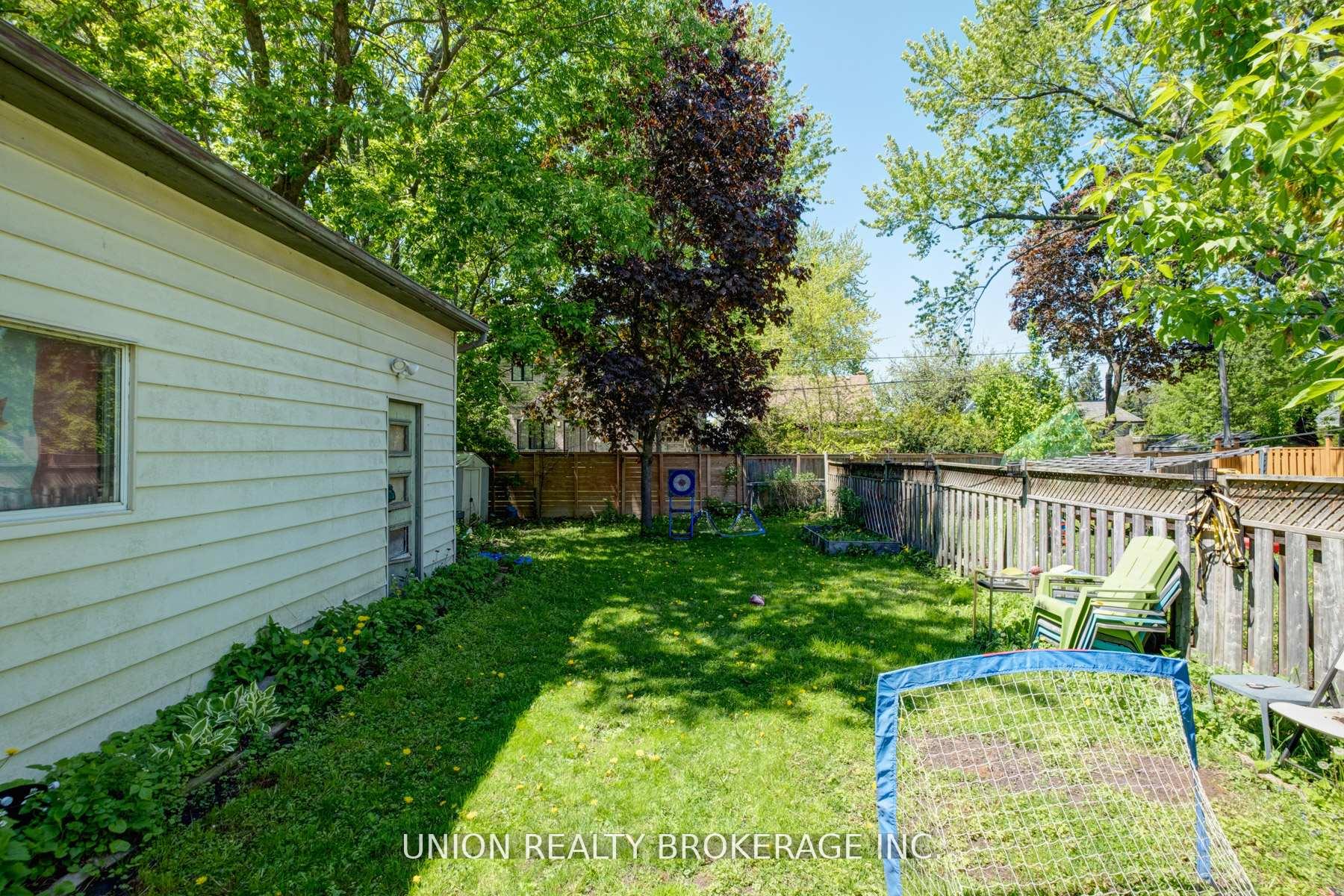 72 Sandown Avenue