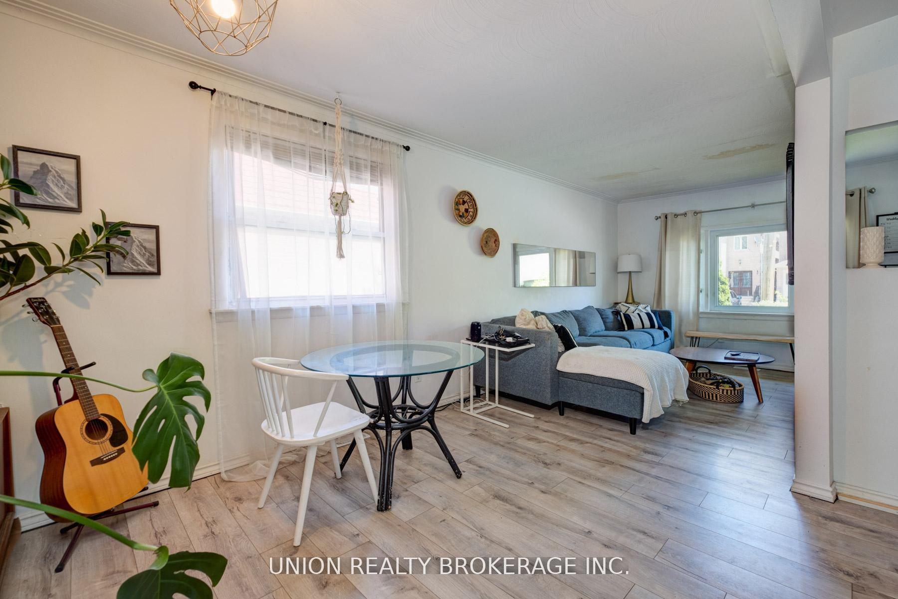 72 Sandown Avenue