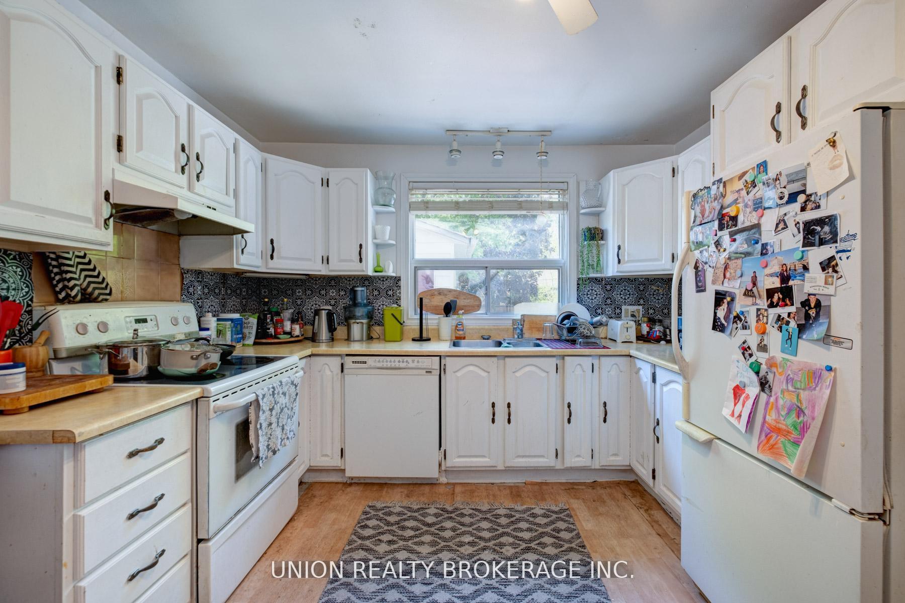 72 Sandown Avenue