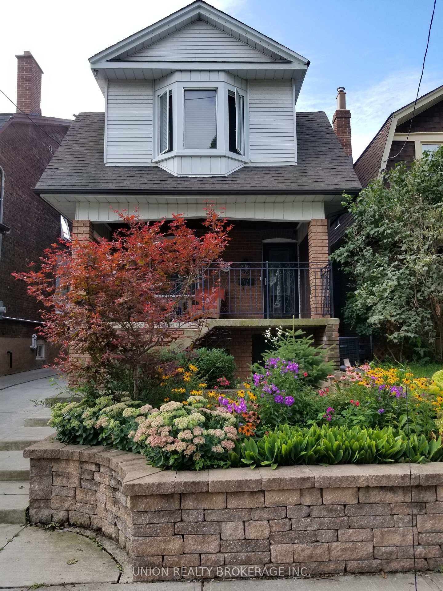 33 Harris Avenue