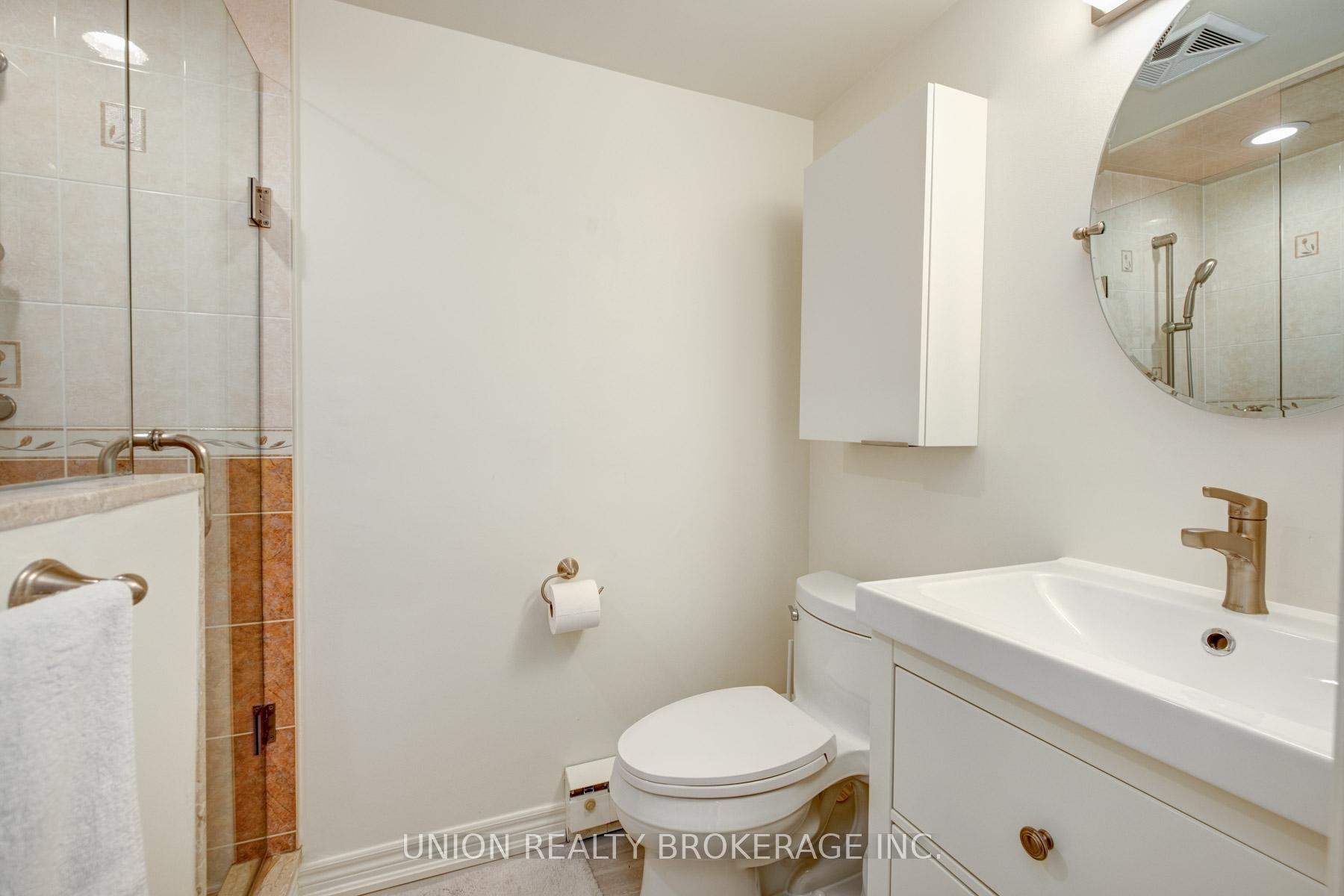 1093 Kingston Road 1204