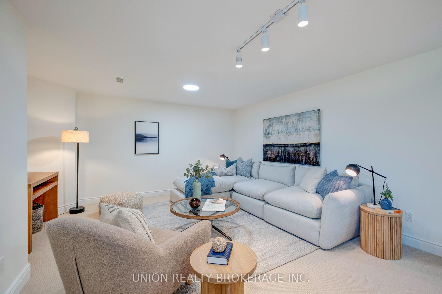 12 Gradwell Drive