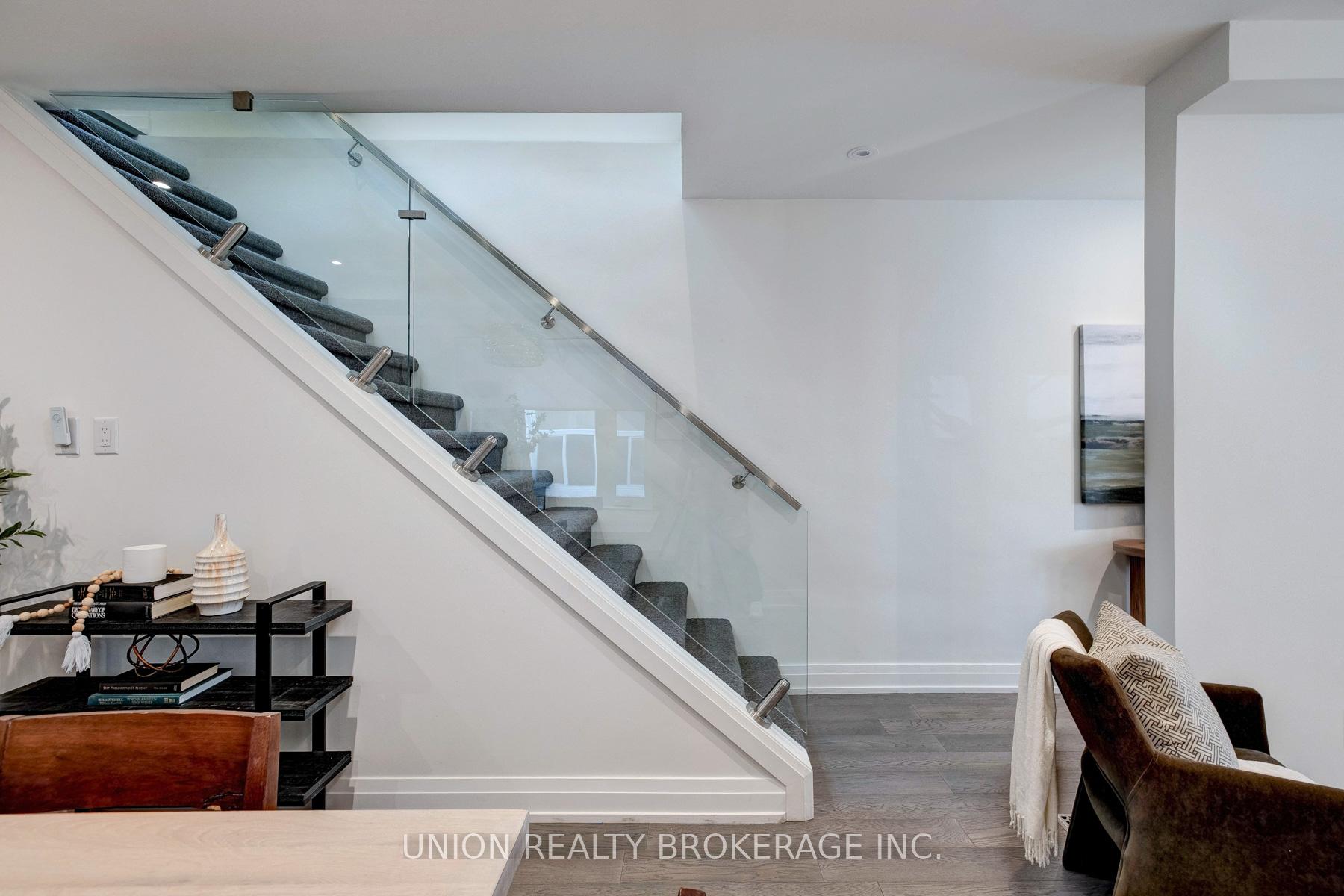 26 Greenwood Avenue