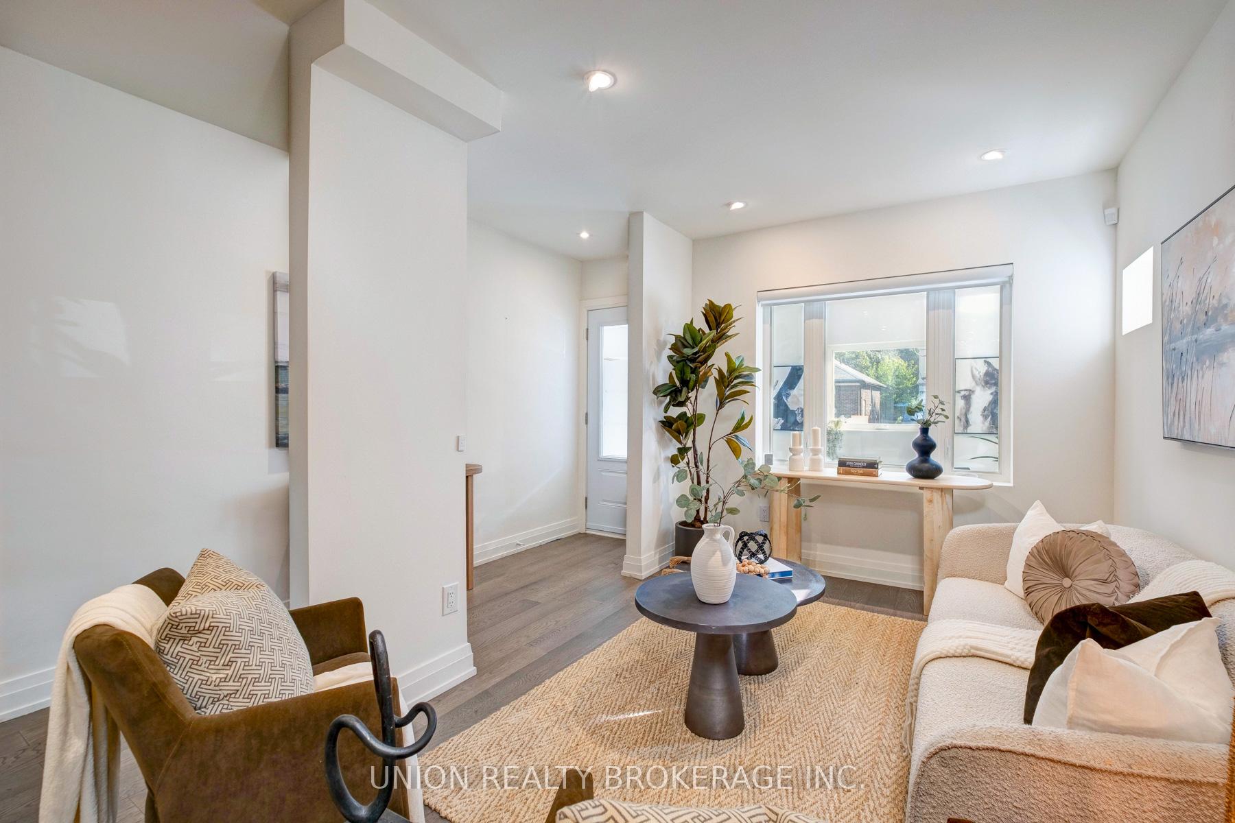 26 Greenwood Avenue