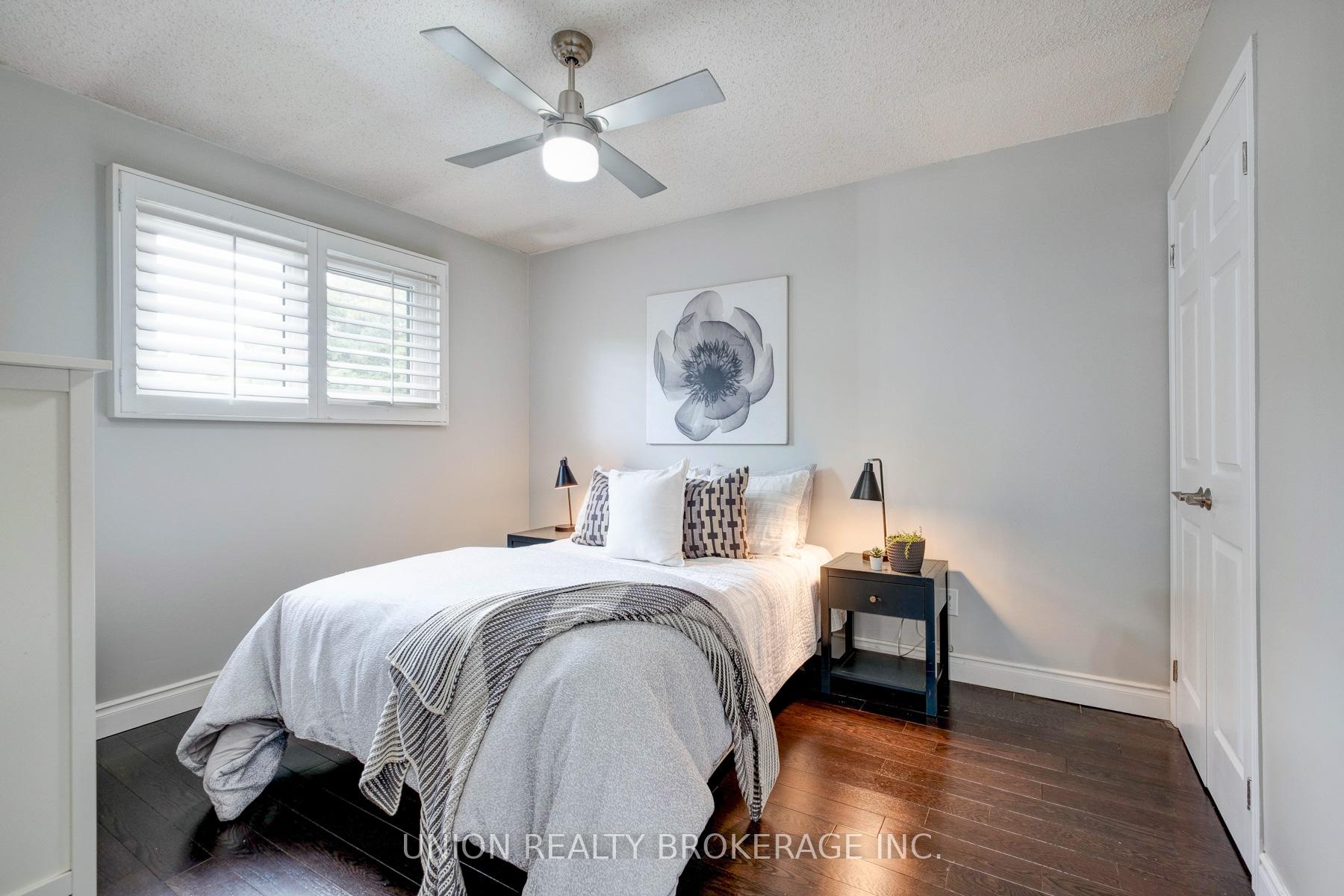 1022 Benton Crescent