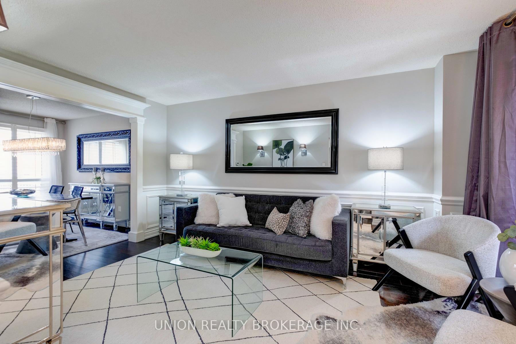 1022 Benton Crescent