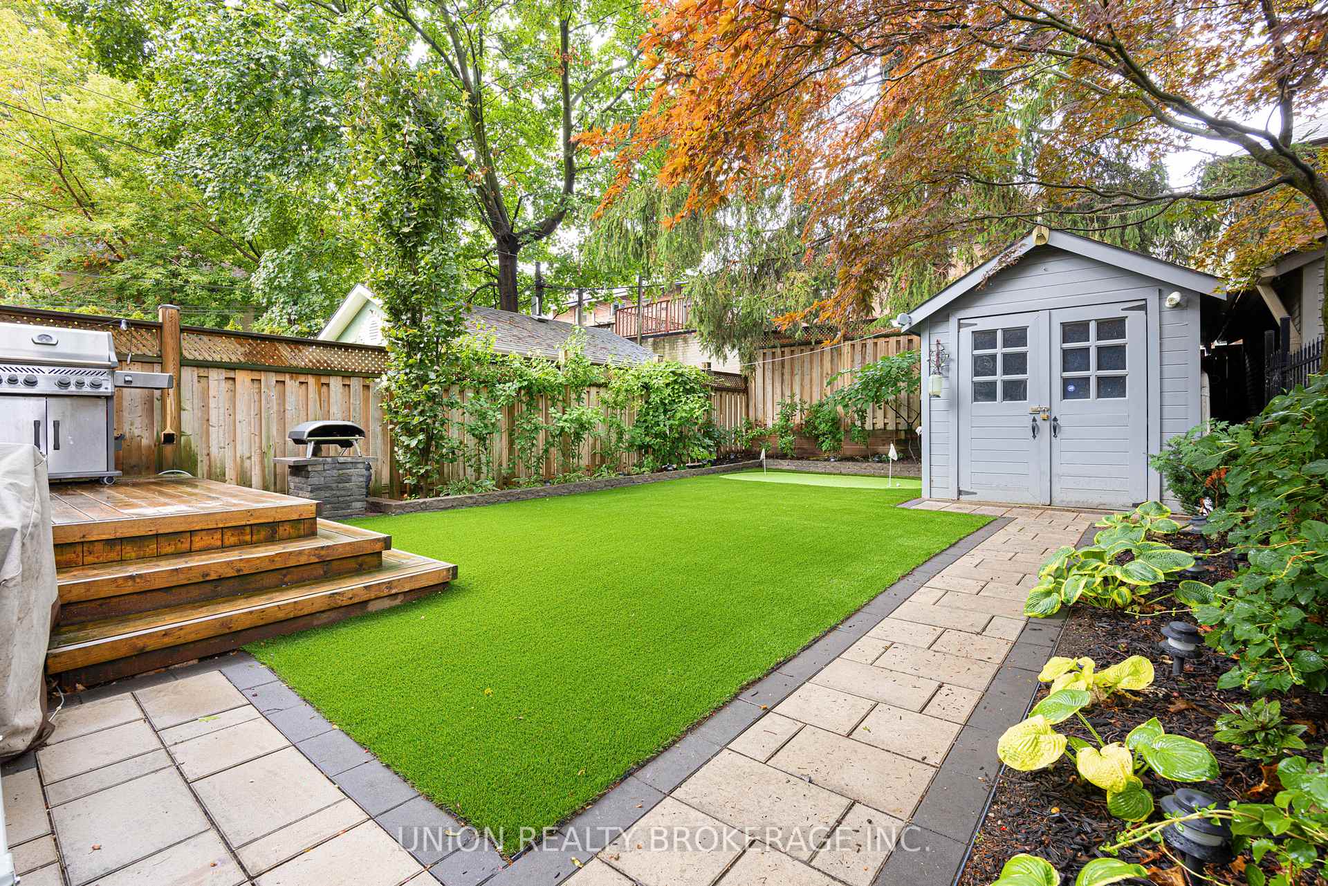 10 Selwood Avenue