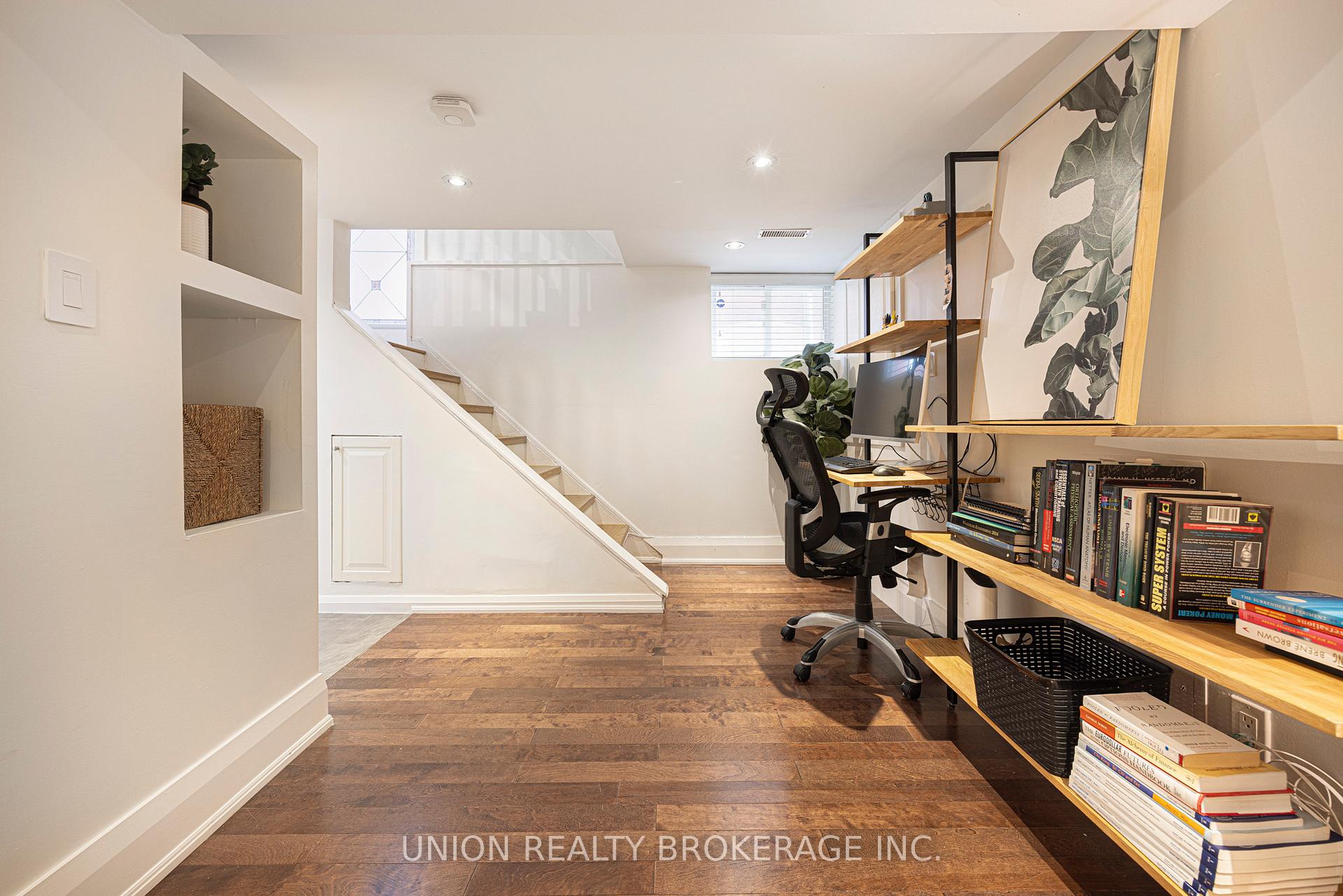 10 Selwood Avenue