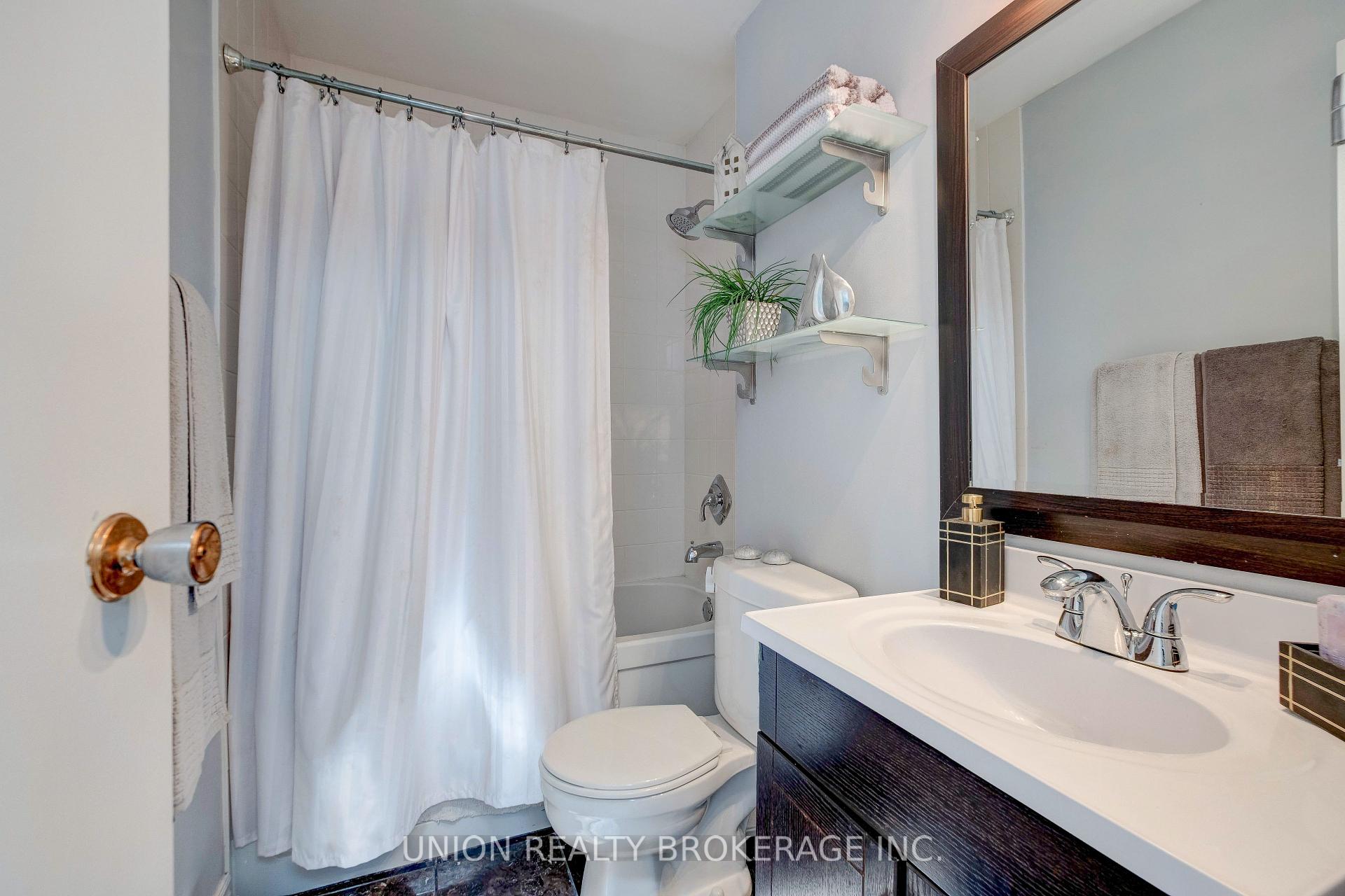 50 Battenberg Avenue 5