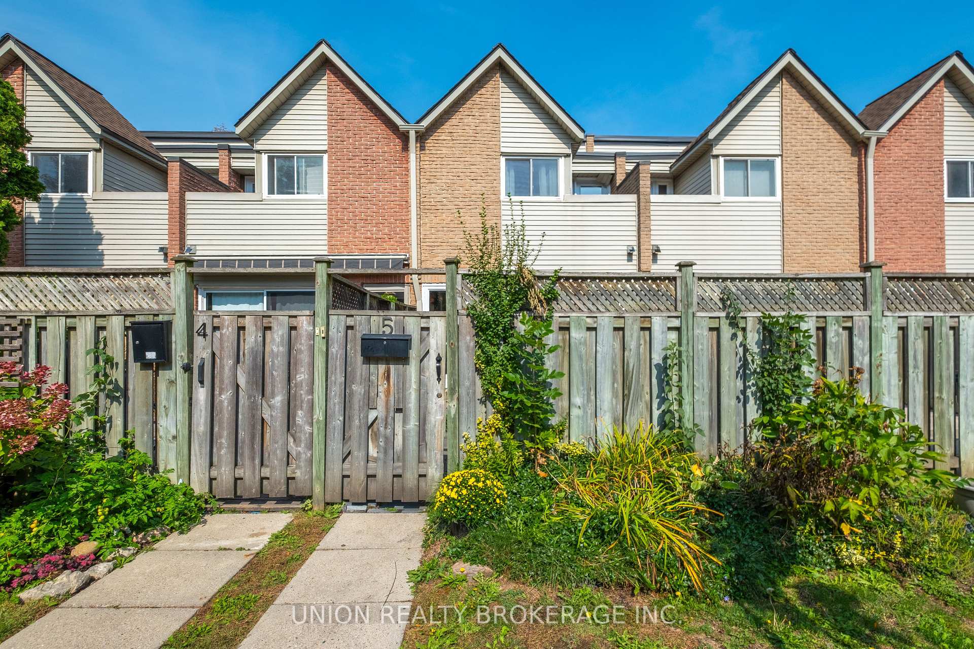 50 Battenberg Avenue 5