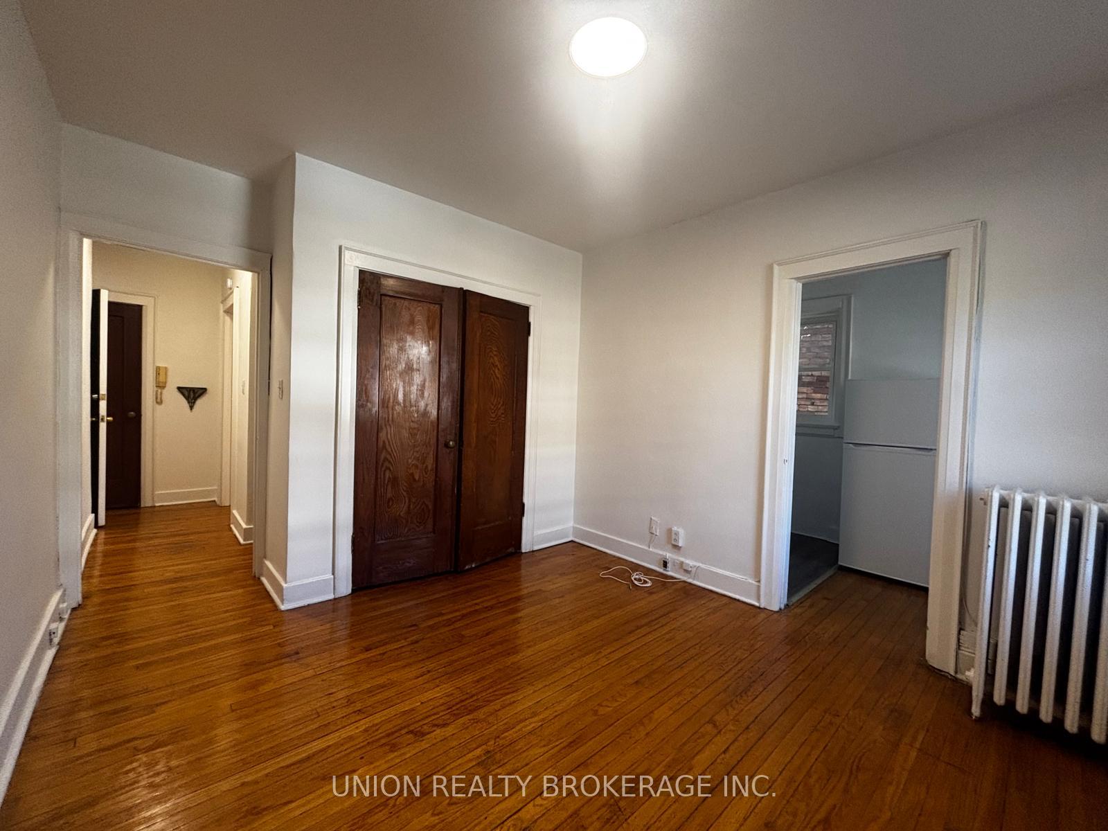 2405 Queen Street E 202