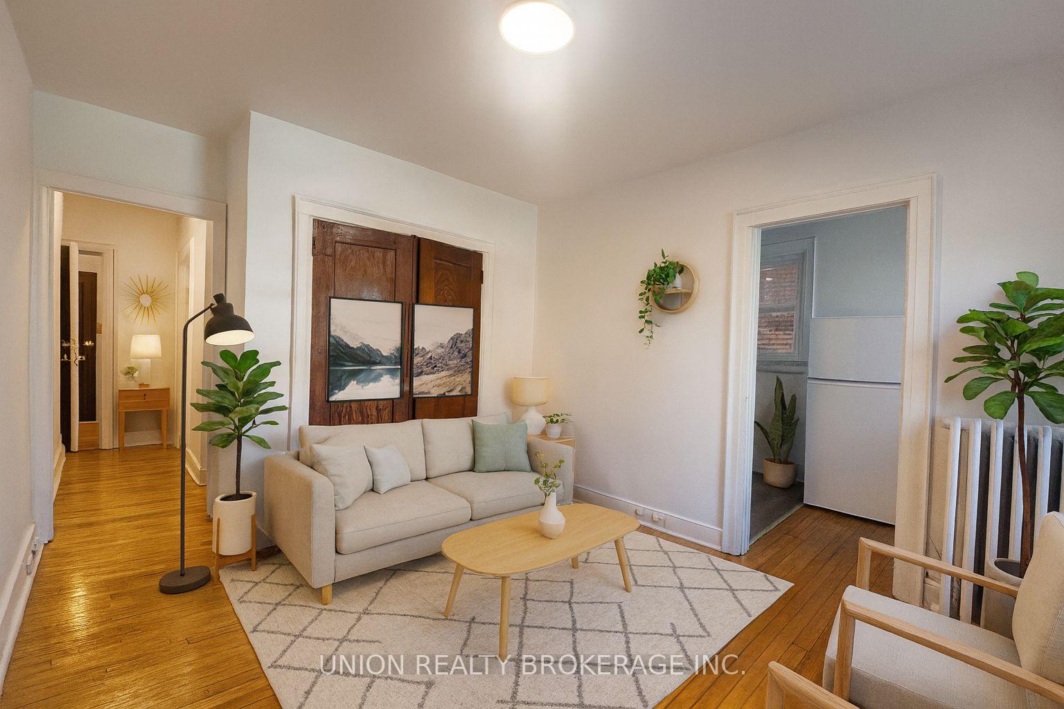 2405 Queen Street E 202