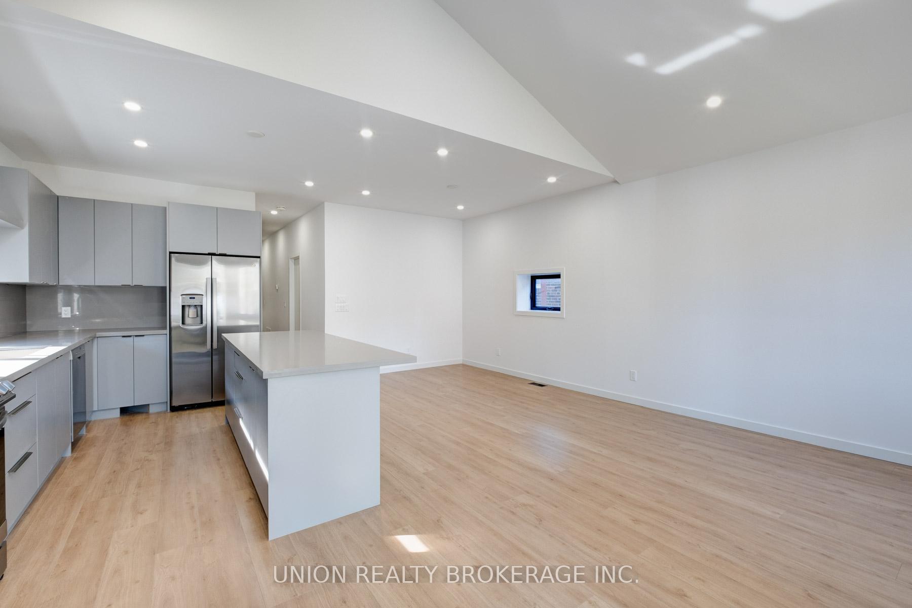 506 Scarborough Road Main Floor