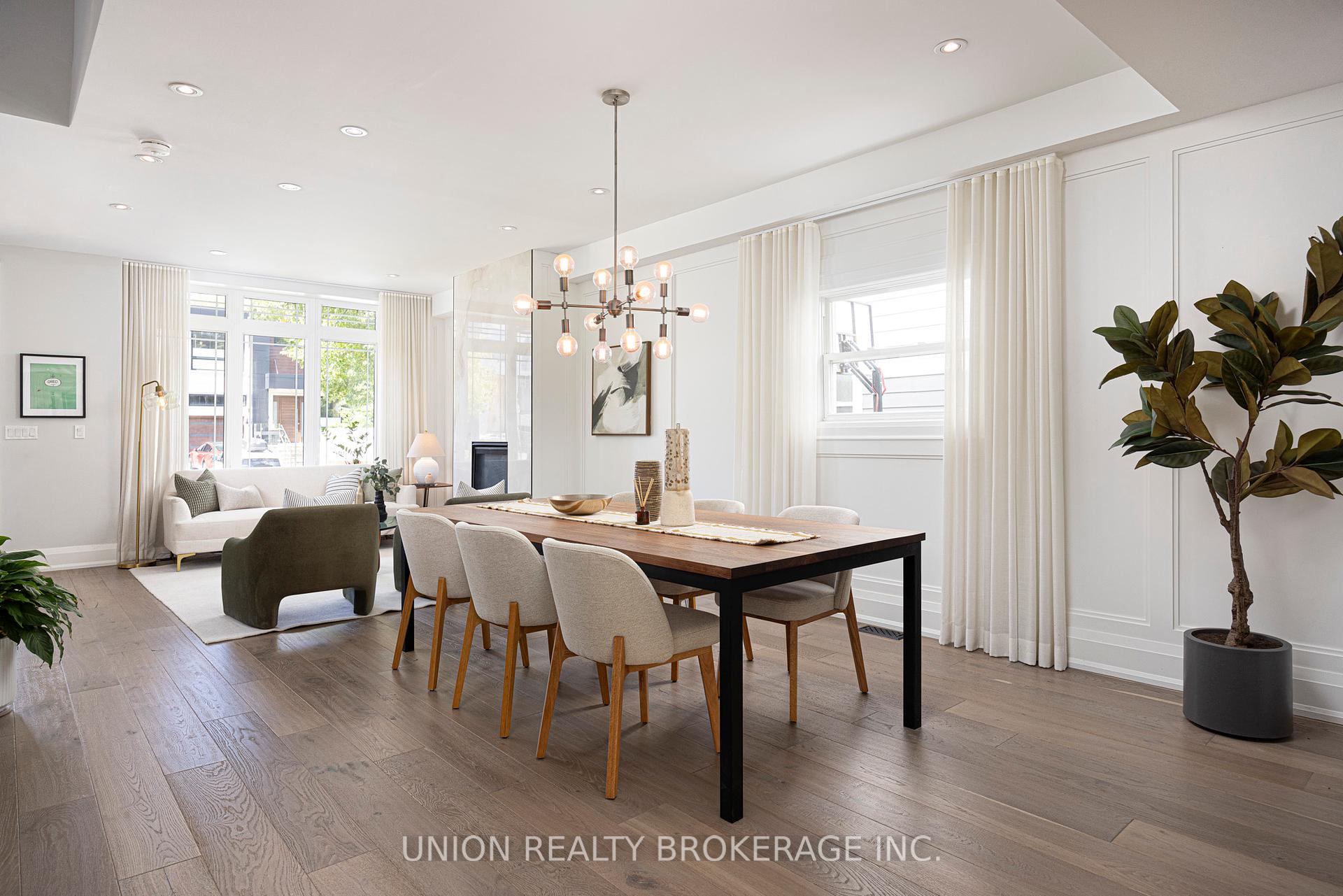 33 Hunt Club Drive