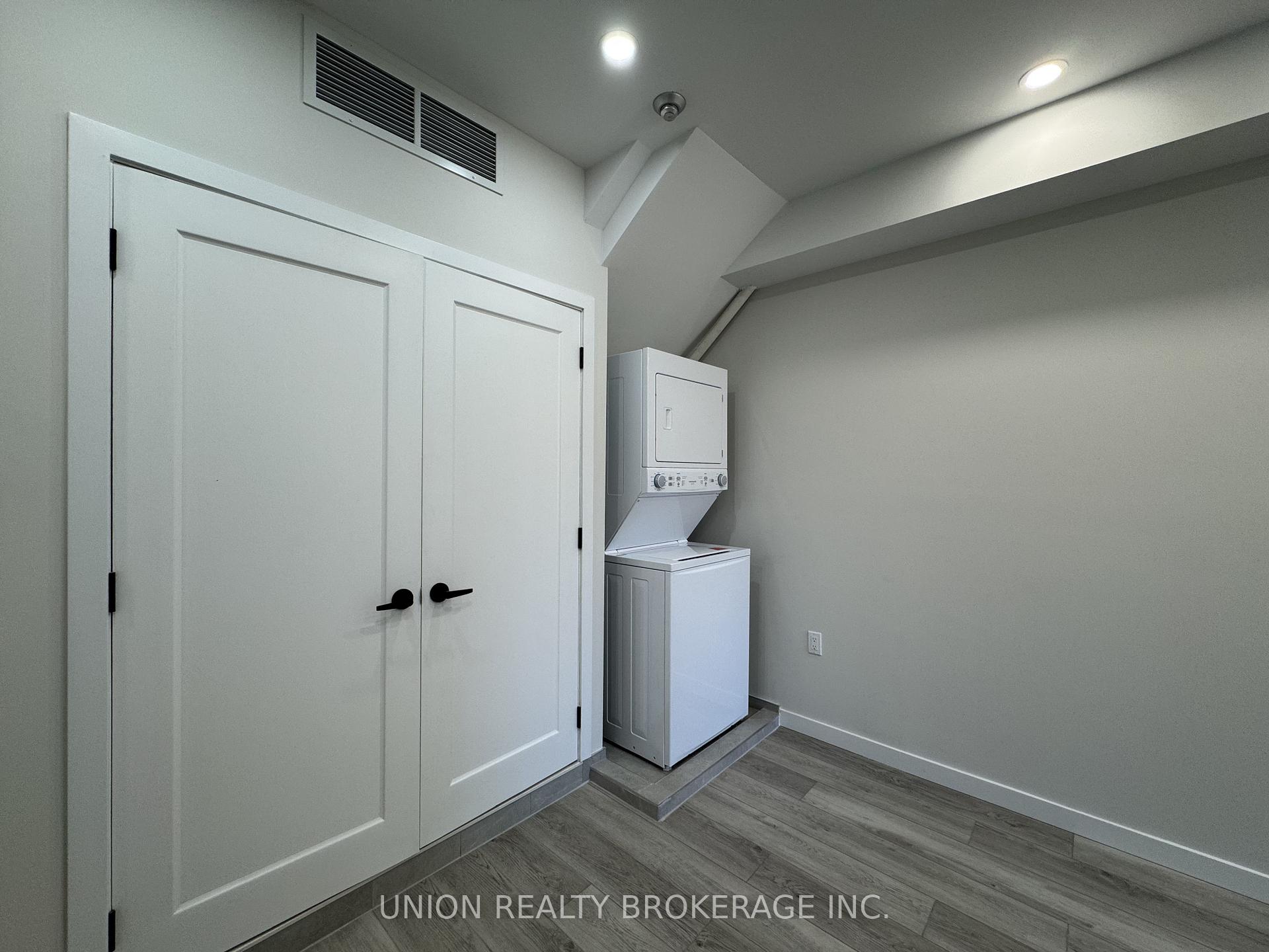 1184 Queen Street E 2, Toronto E01 Unit: 2