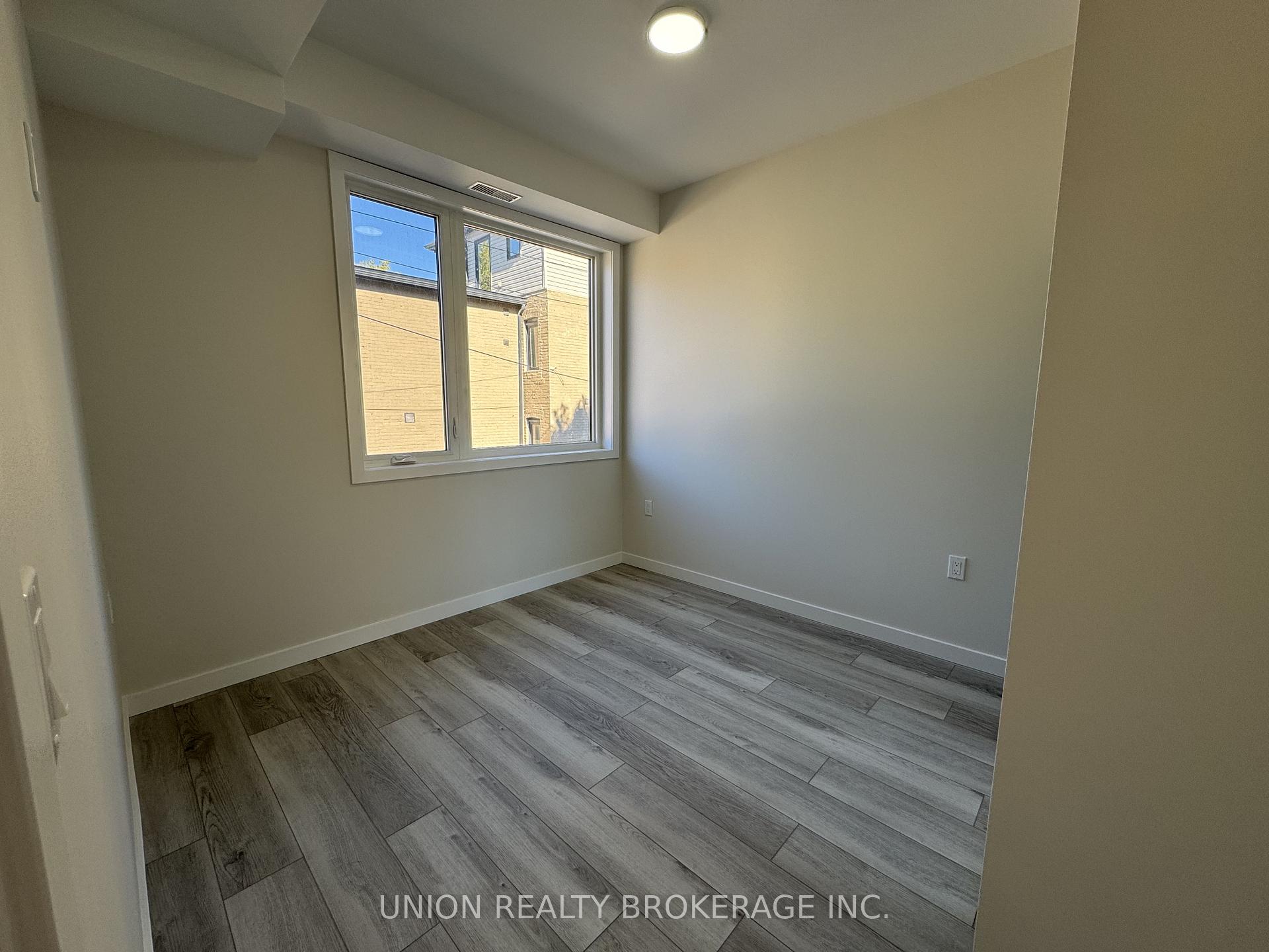 1184 Queen Street E 2, Toronto E01 Unit: 2