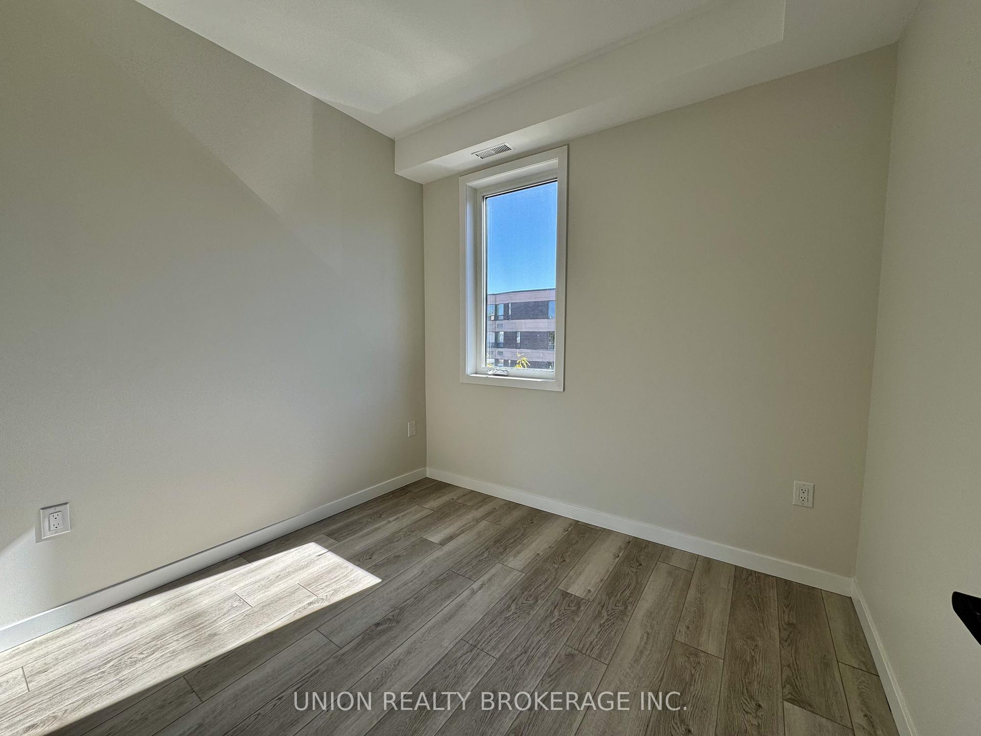 1184 Queen Street E 3, Toronto E01 Unit: 3