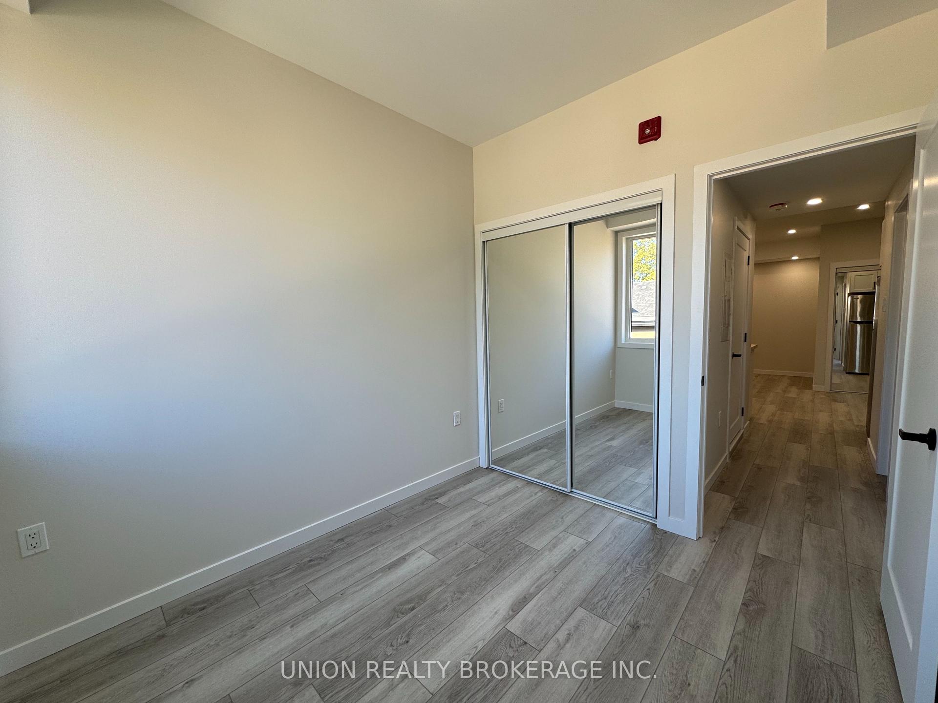 1184 Queen Street E 4, Toronto E01 Unit: 4
