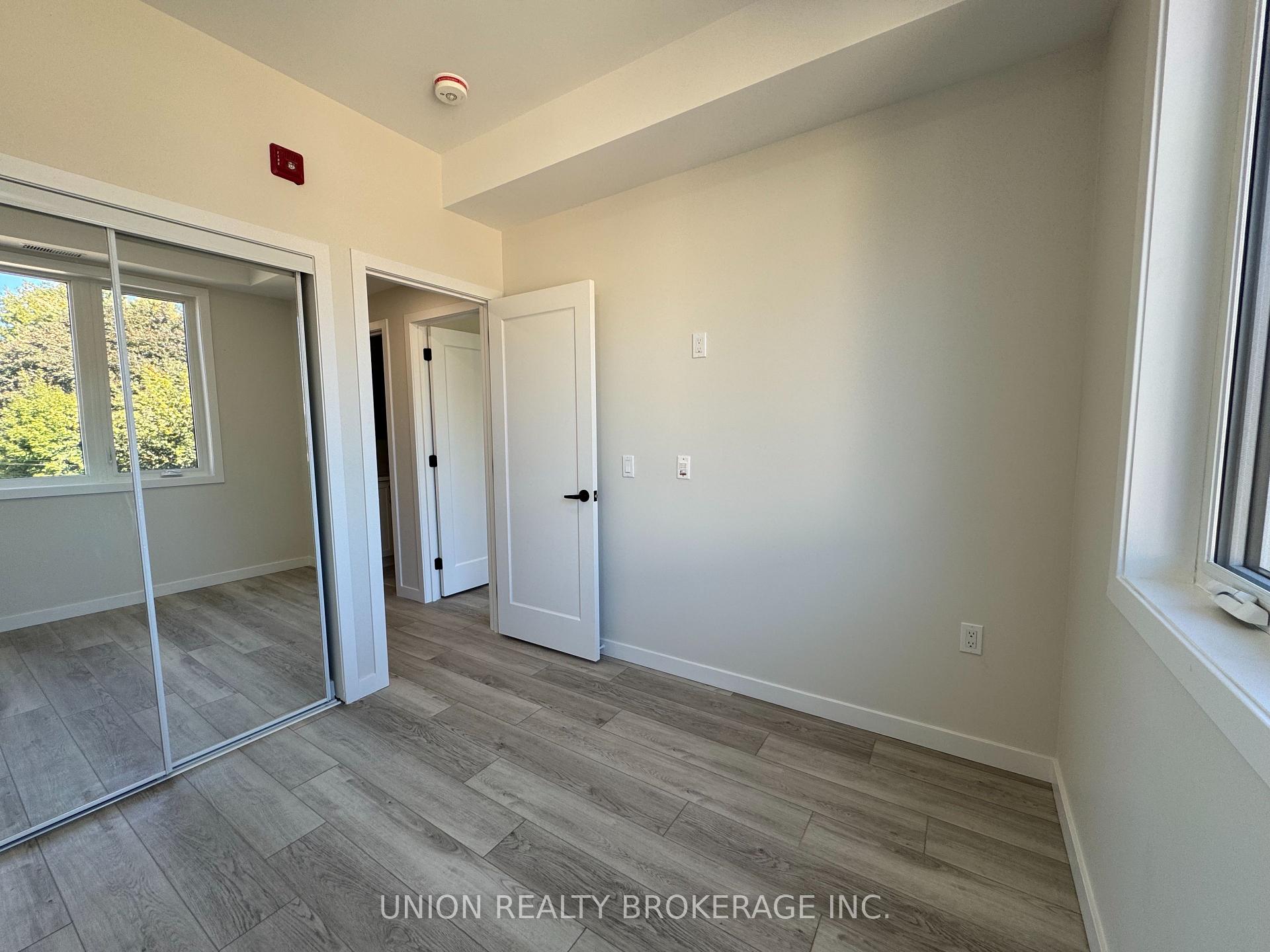 1184 Queen Street E 4, Toronto E01 Unit: 4