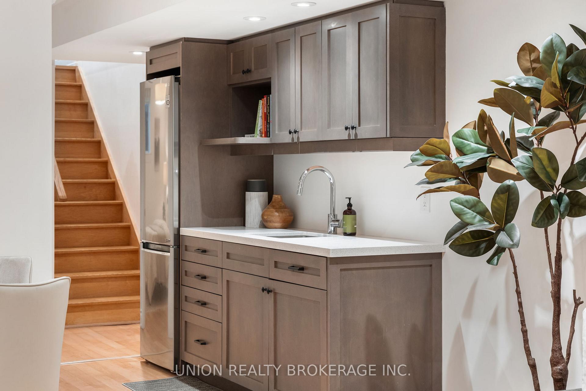 36 Hunter Street, Toronto E01