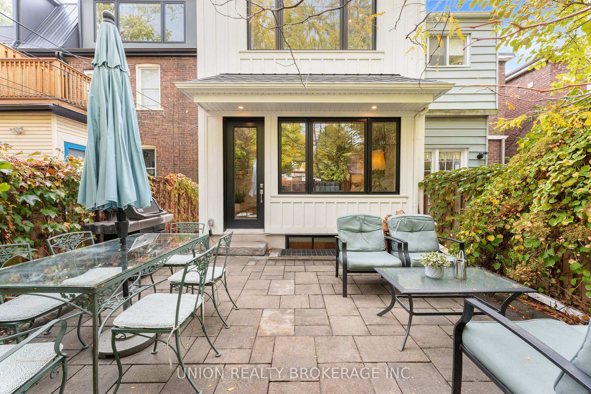 36 Hunter Street, Toronto E01