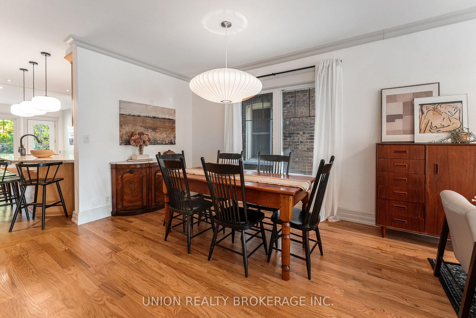 36 Hunter Street, Toronto E01