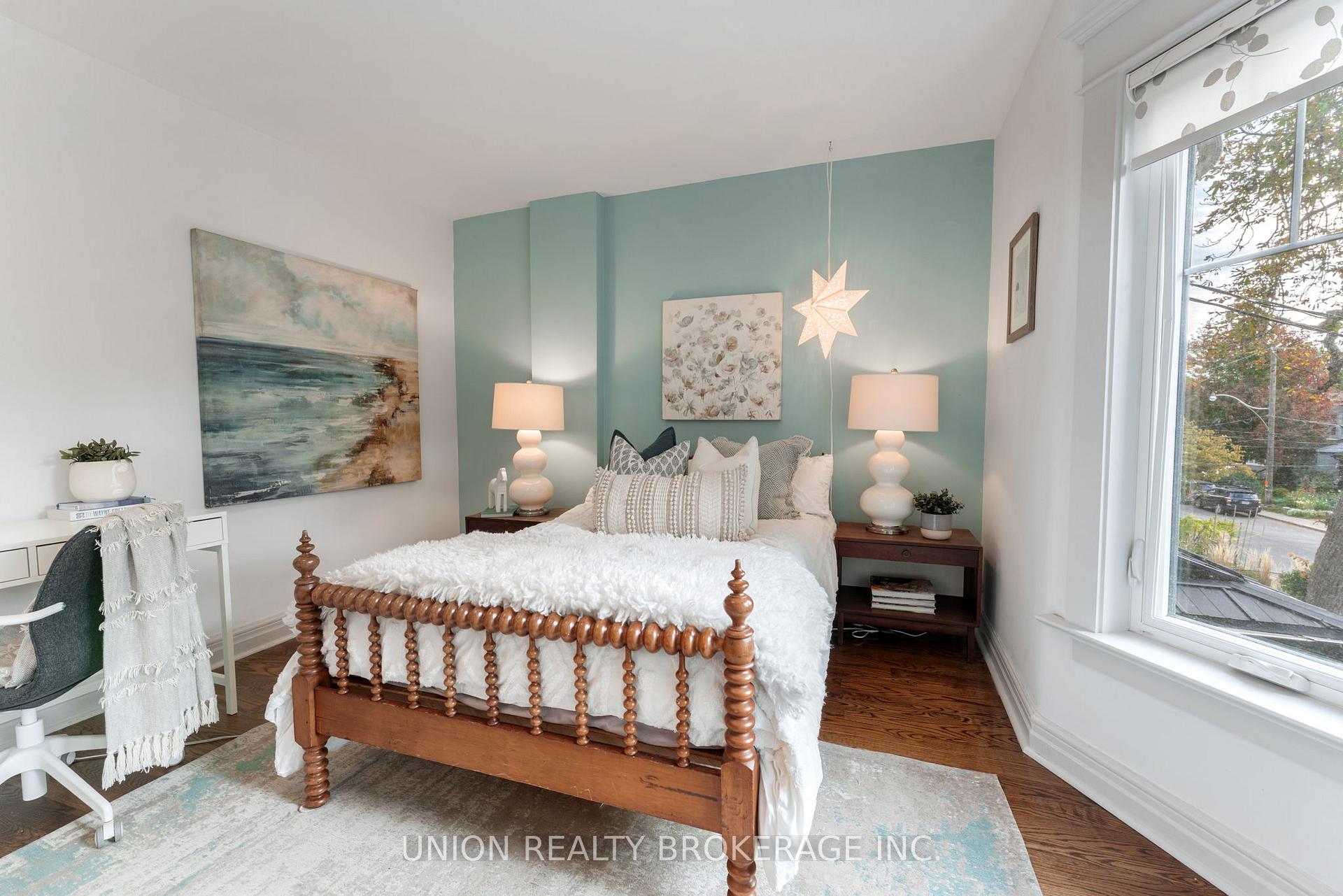 36 Hunter Street, Toronto E01