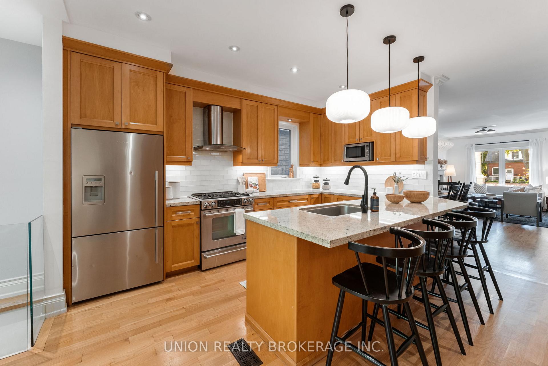 36 Hunter Street, Toronto E01