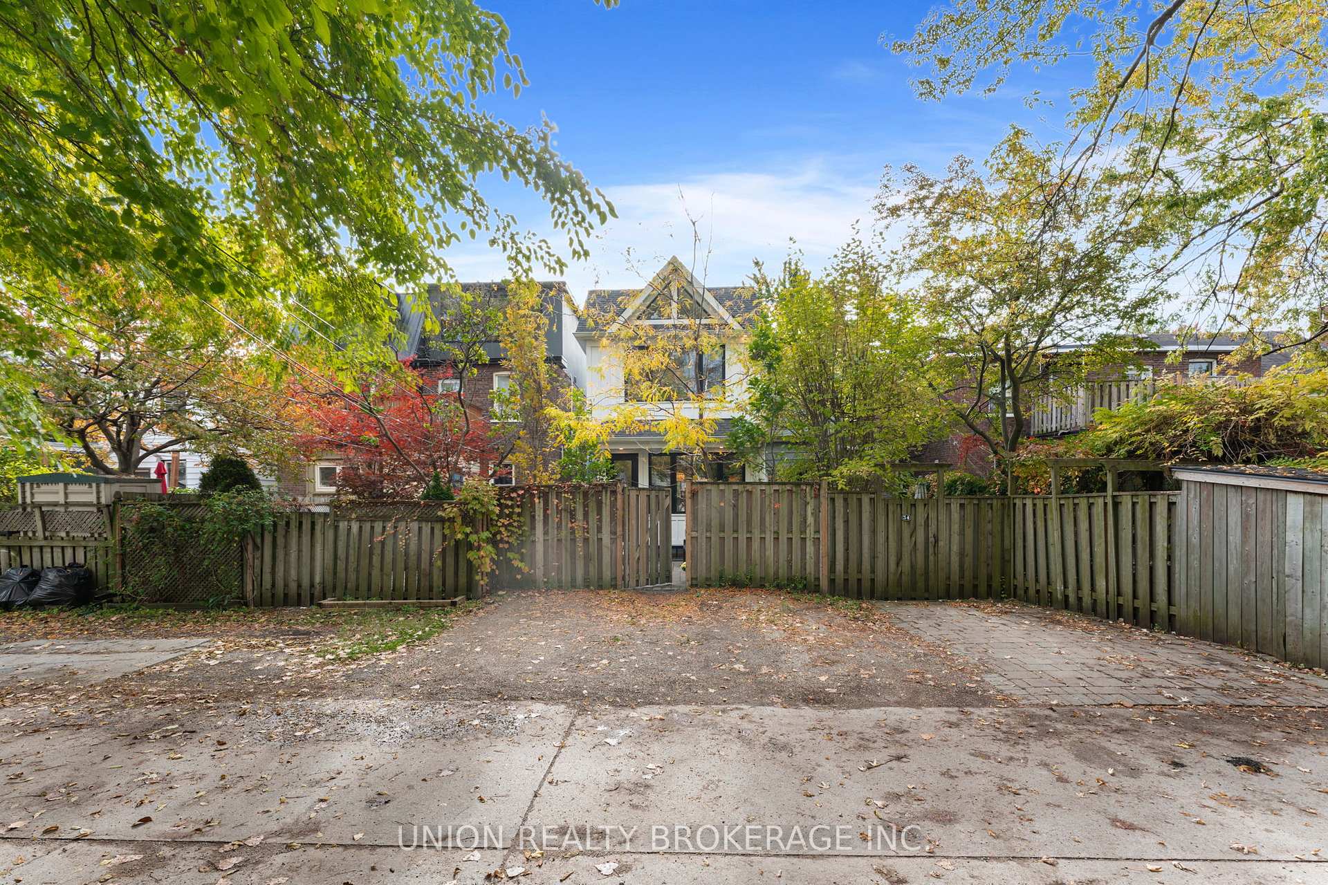 36 Hunter Street, Toronto E01
