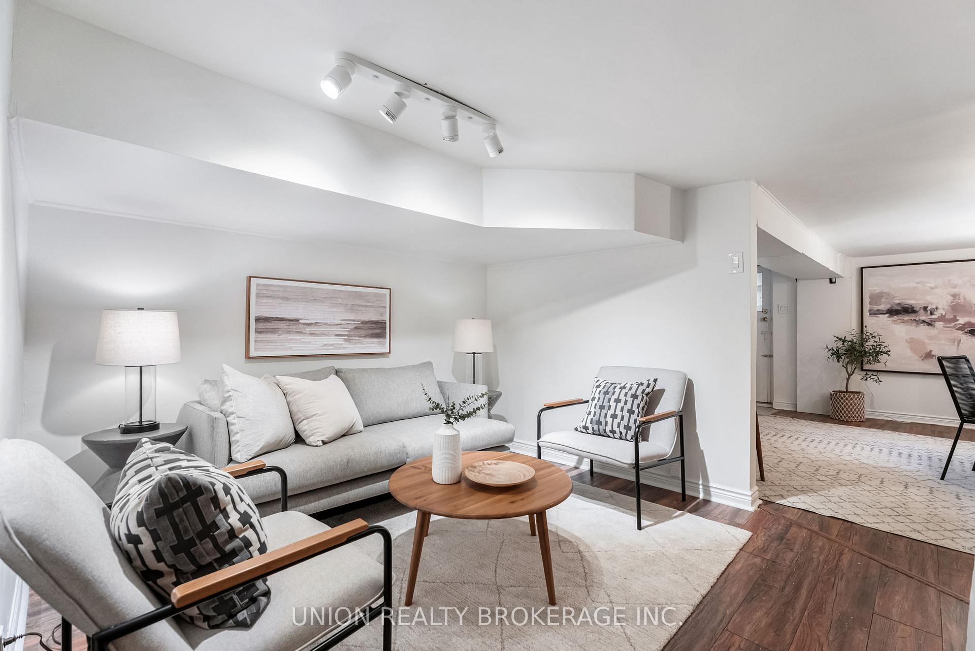 262 Silver Birch Avenue, Toronto E02