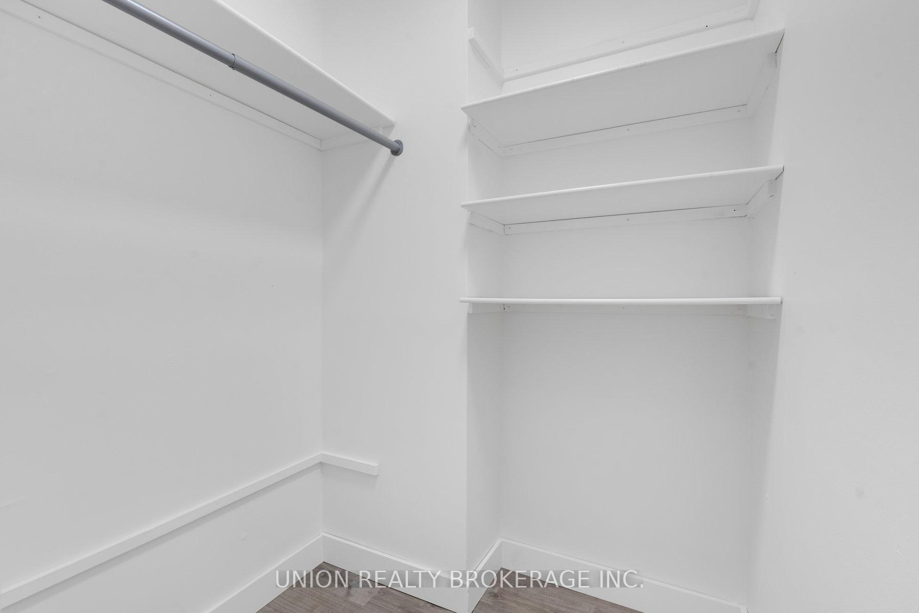 2495A Queen Street E, Toronto E02