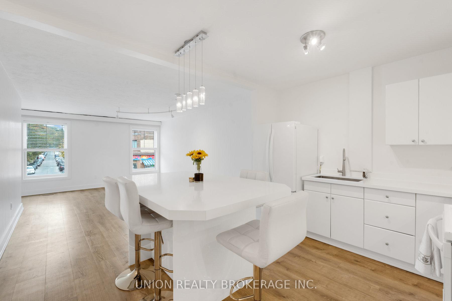 2495A Queen Street E, Toronto E02