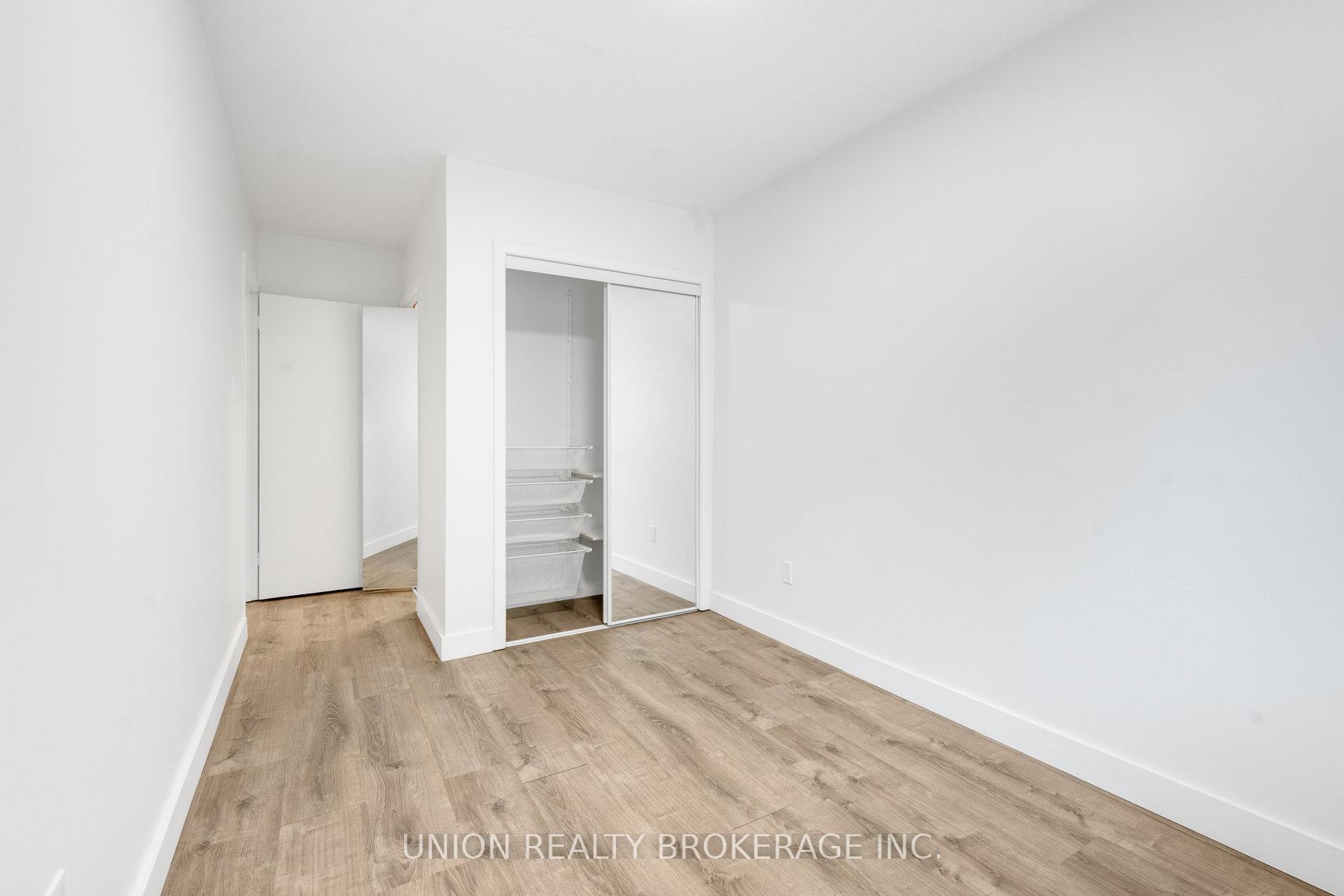 2495A Queen Street E, Toronto E02