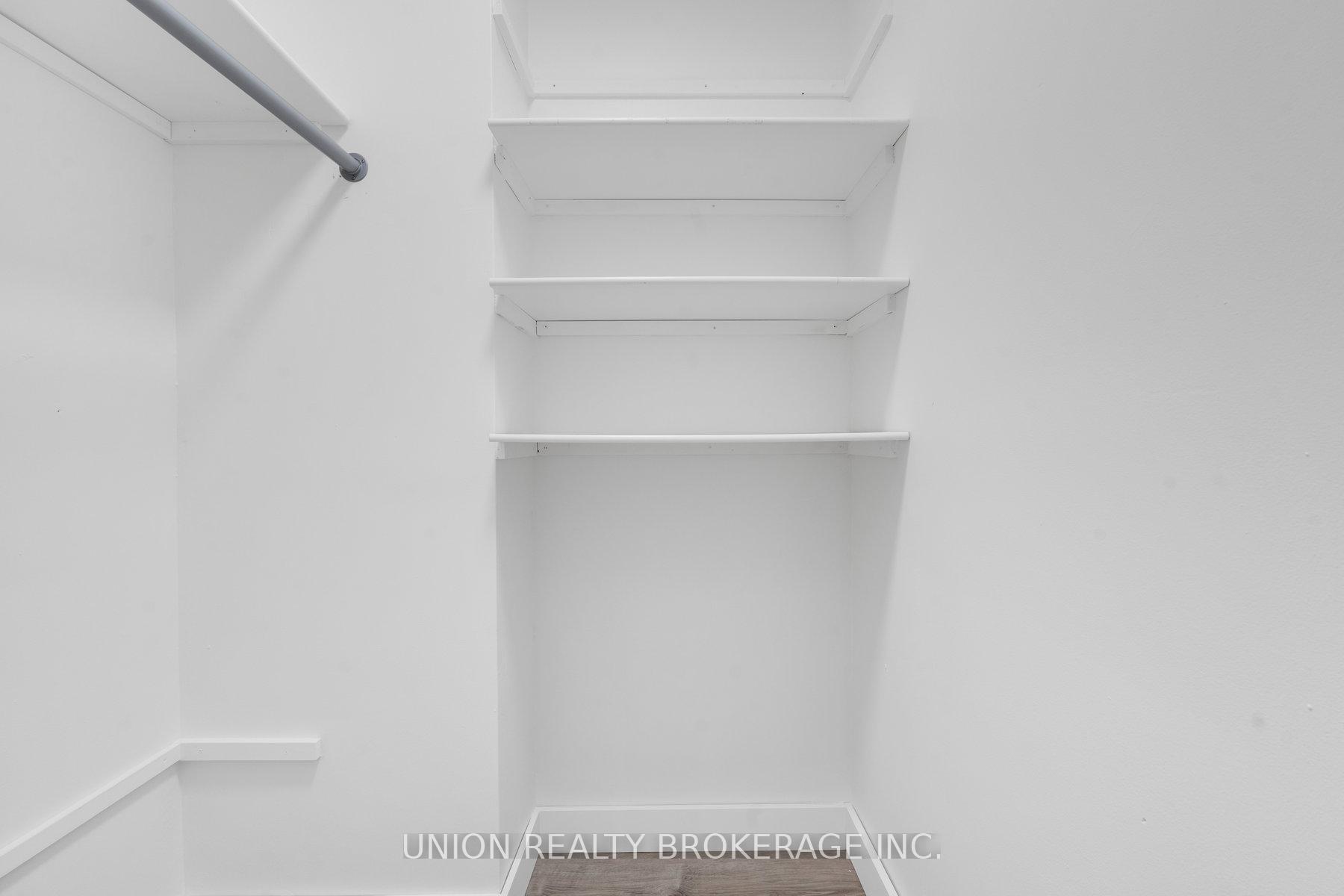 2495A Queen Street E, Toronto E02