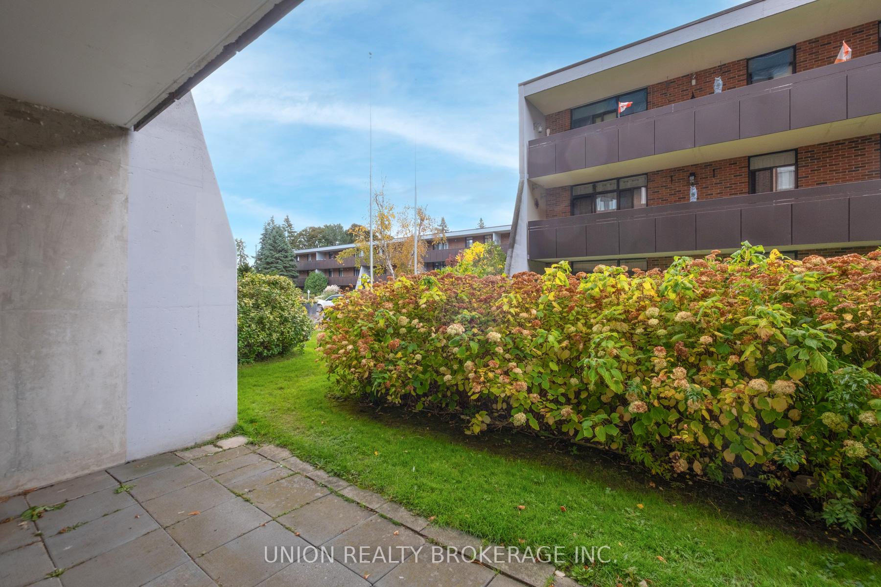 50 Old Kingston Road 5-104, Toronto E10 Unit: 5-104