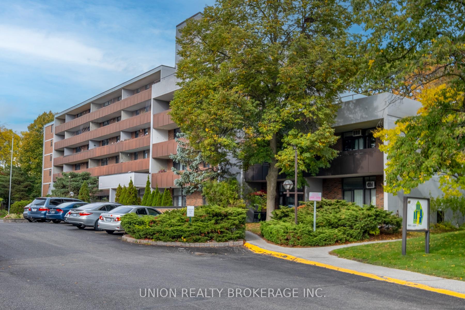 50 Old Kingston Road 5-104, Toronto E10 Unit: 5-104