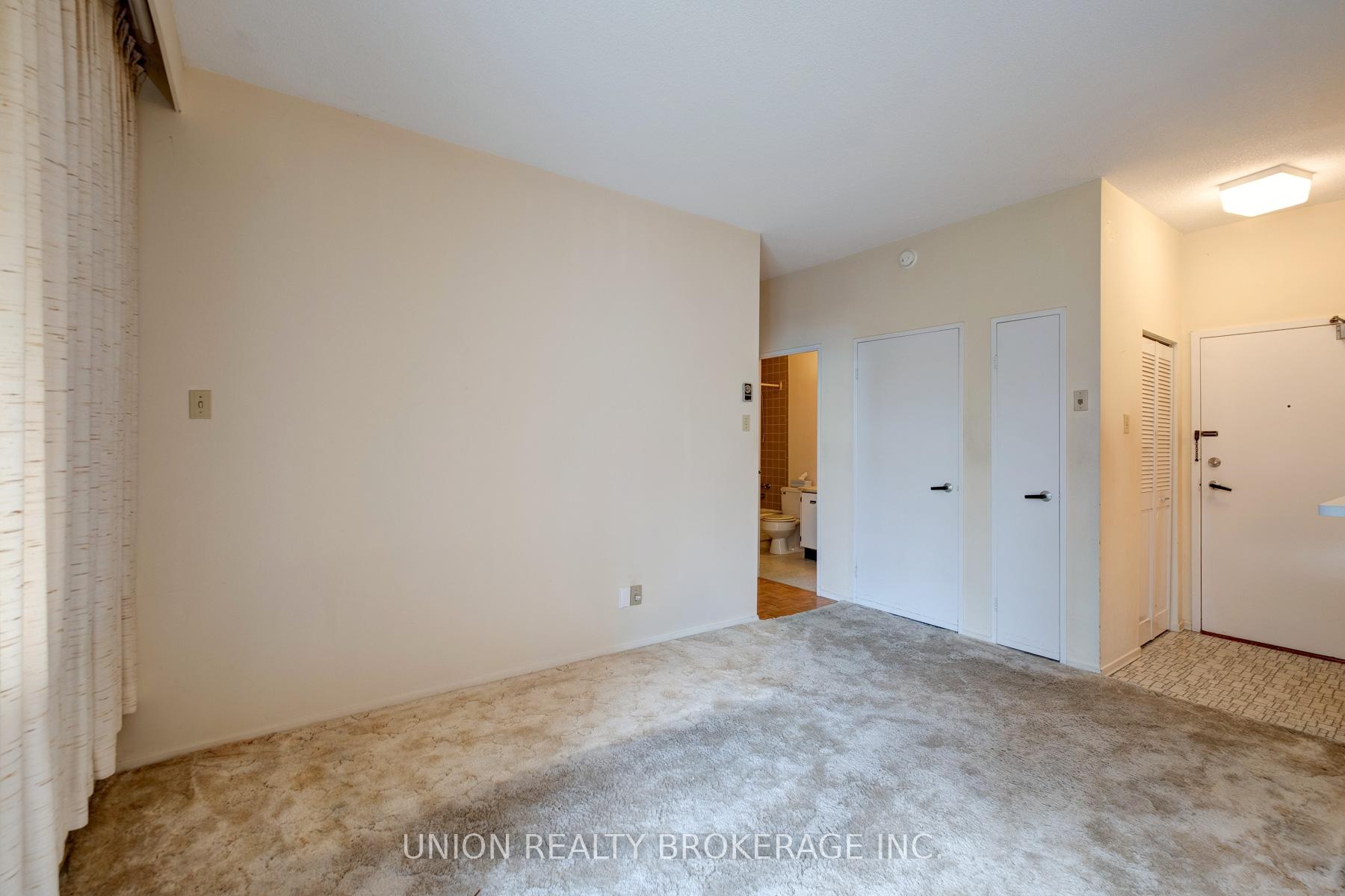 50 Old Kingston Road 5-104, Toronto E10 Unit: 5-104