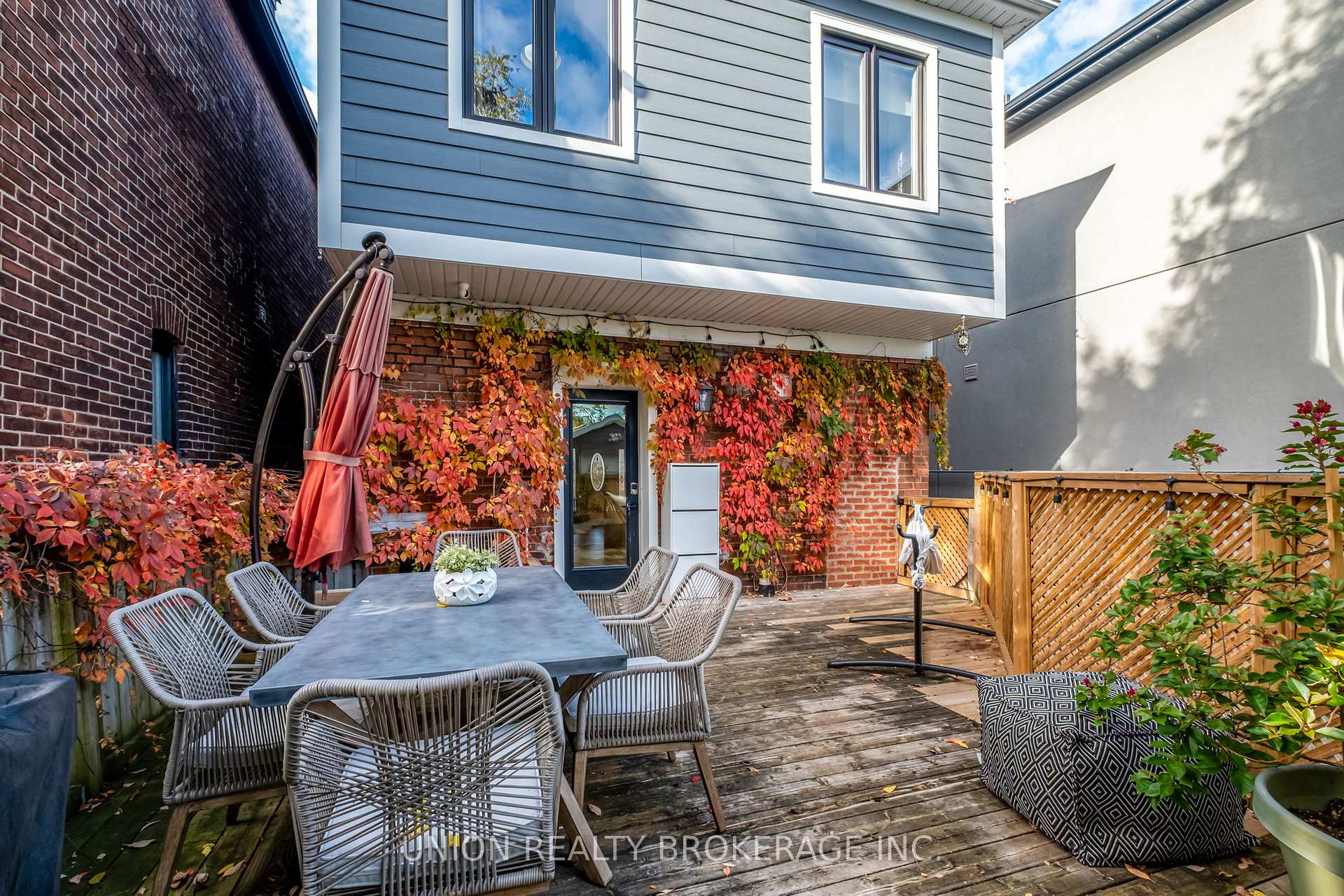 135 Oak Park Avenue, Toronto E03